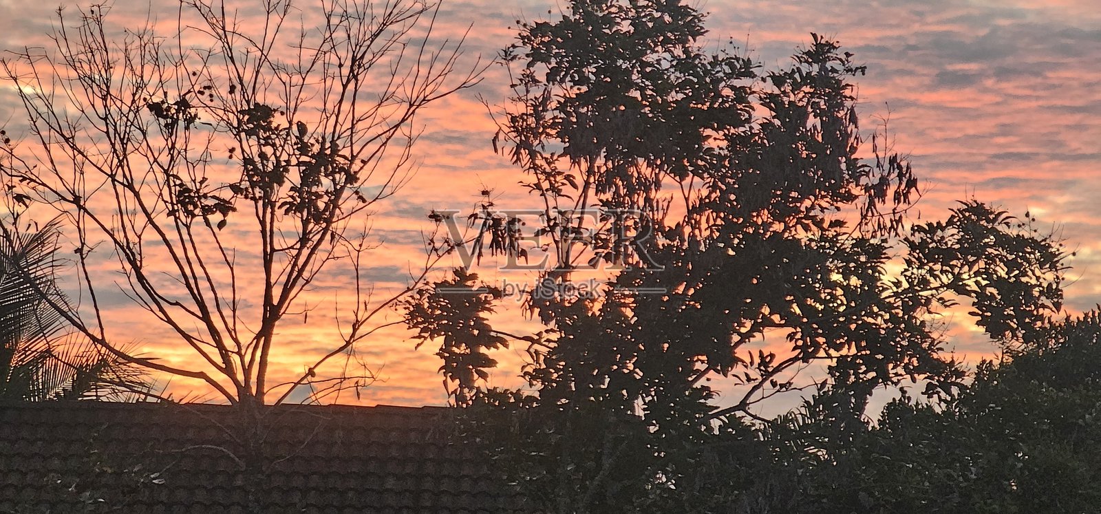 黄昏时分的景色照片摄影图片