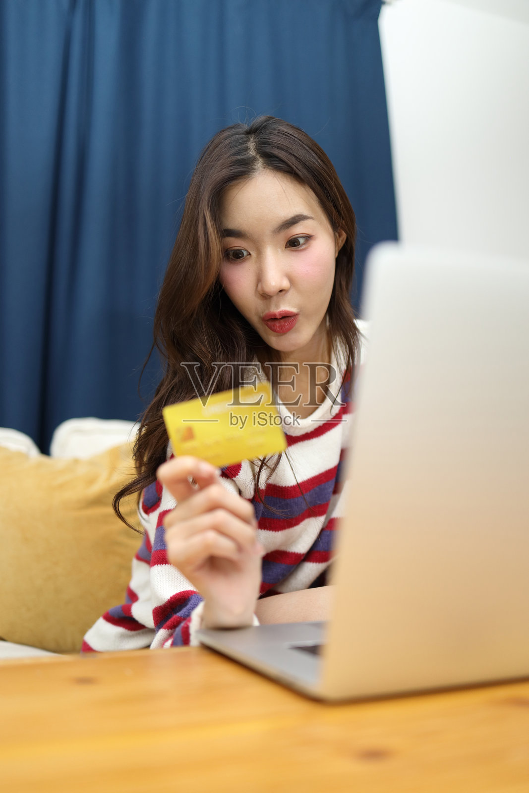 在线购物照片摄影图片