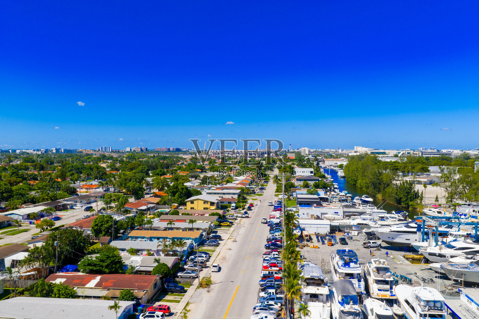 迈阿密自由公园的空中照片，这是迈阿密国际机场的一个足球场。照片摄影图片
