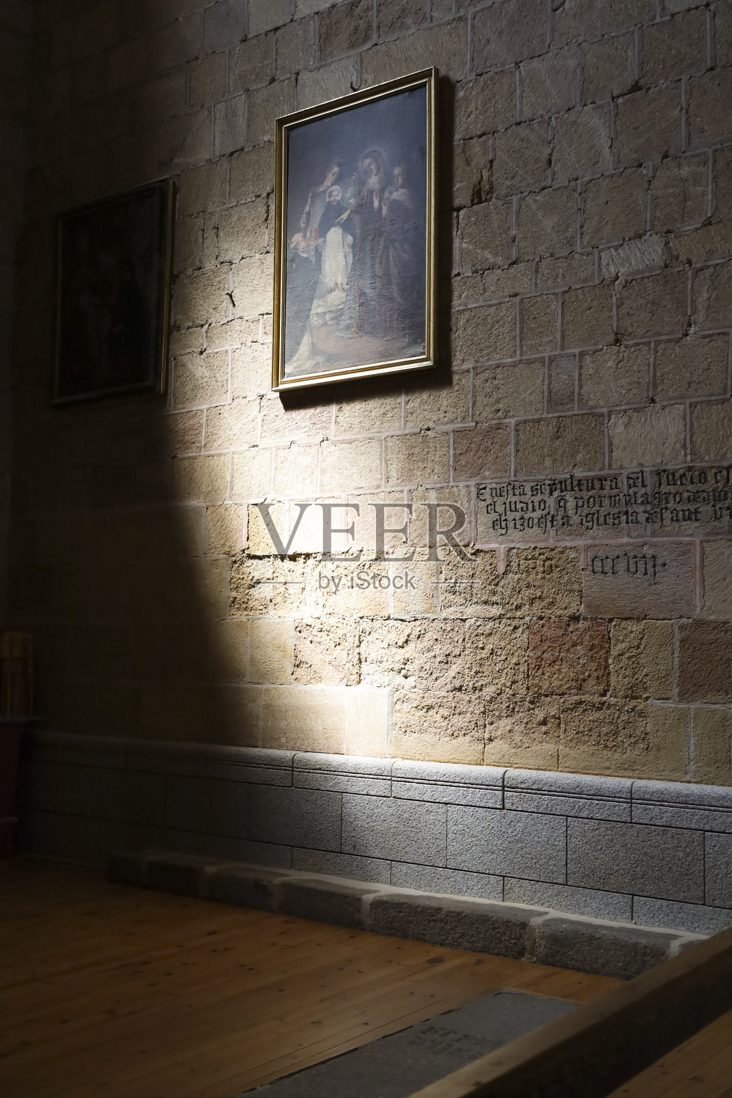 阿维拉古镇圣维森特大教堂内的绘画照片摄影图片