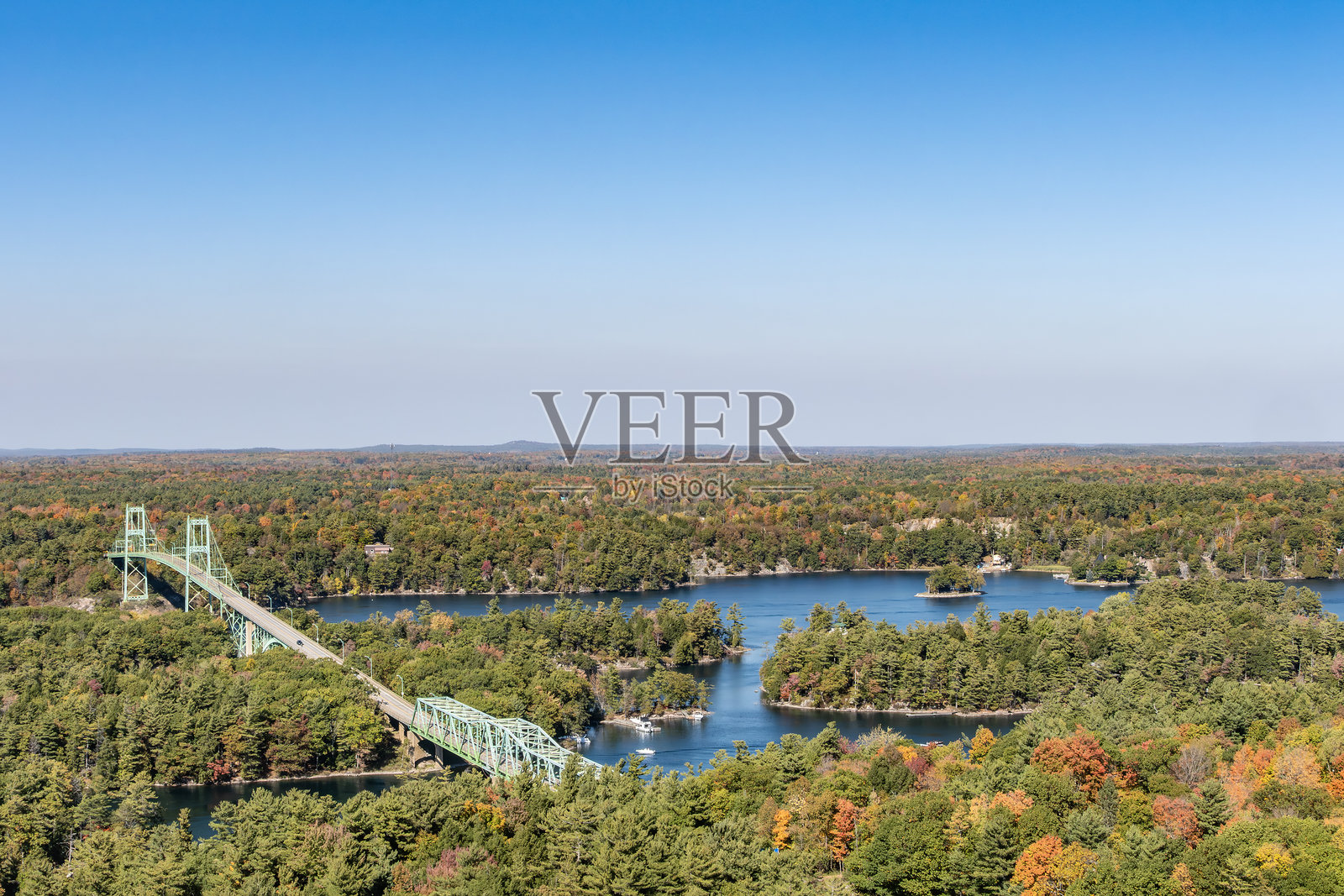 千岛塔俯瞰岛屿和桥梁的景色照片摄影图片