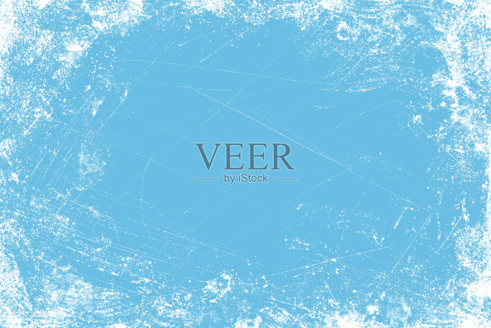 手绘的粗糙背景框架，采用蓝色和白色。带有划痕的褪色粗糙叠加纹理。带有白色油漆斑点的粗糙框架设计。冬季纹理。插画图片素材