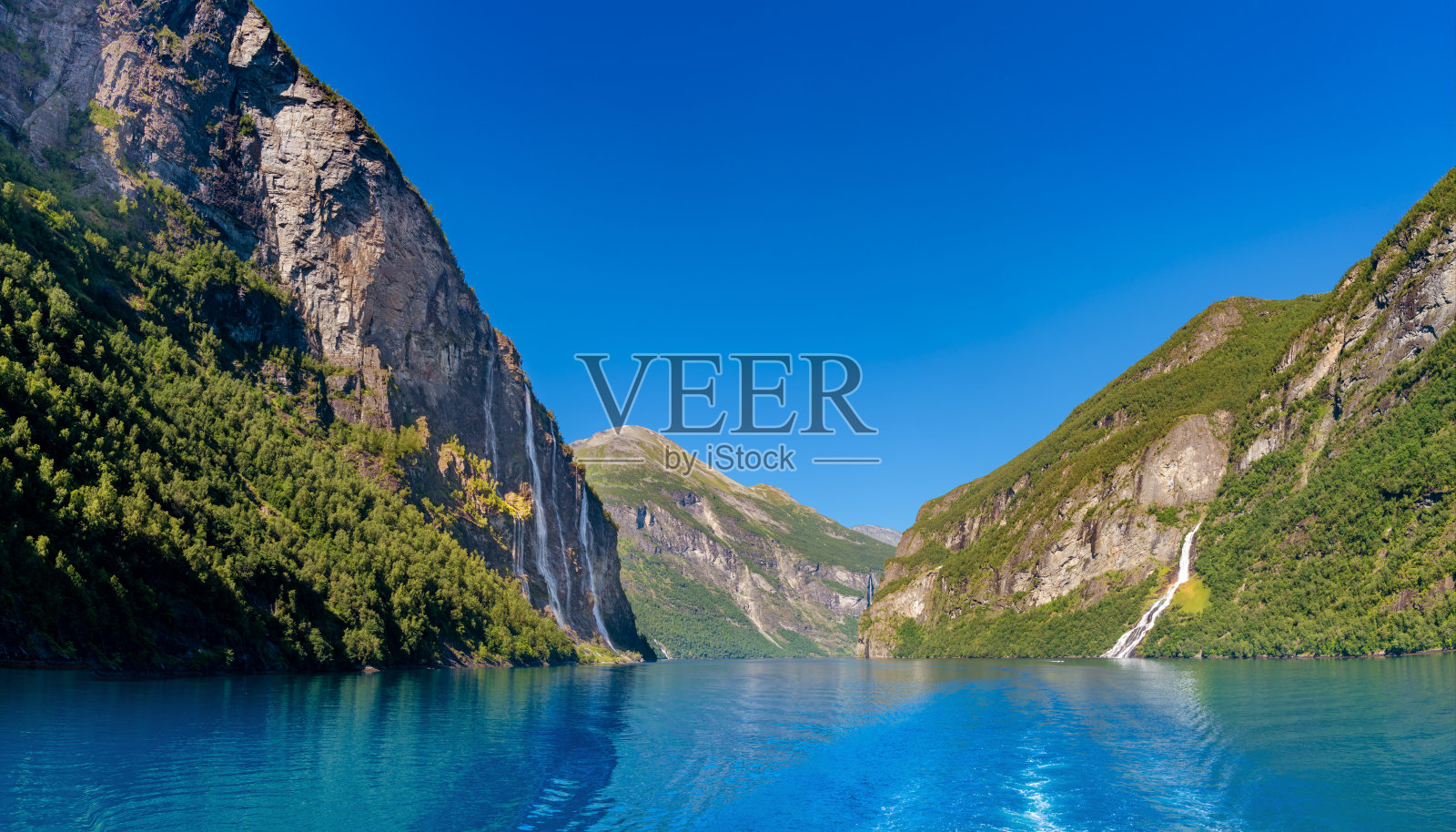 挪威盖朗厄尔峡湾的七姐妹瀑布，位于海勒尔斯伊特附近，是联合国教科文组织世界遗产地照片摄影图片