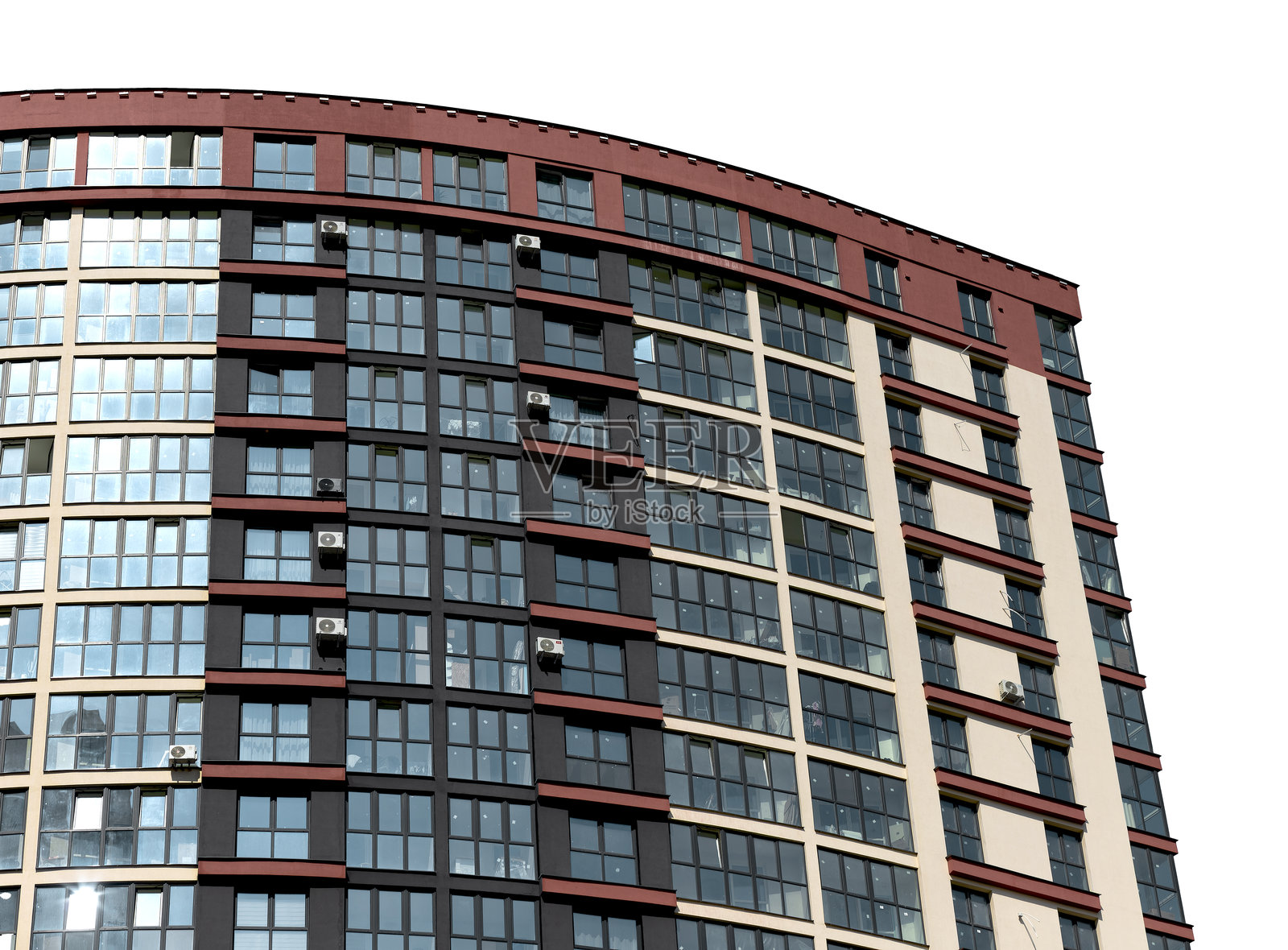 现代多层公寓楼，带有玻璃幕墙、阳台和当代设计照片摄影图片