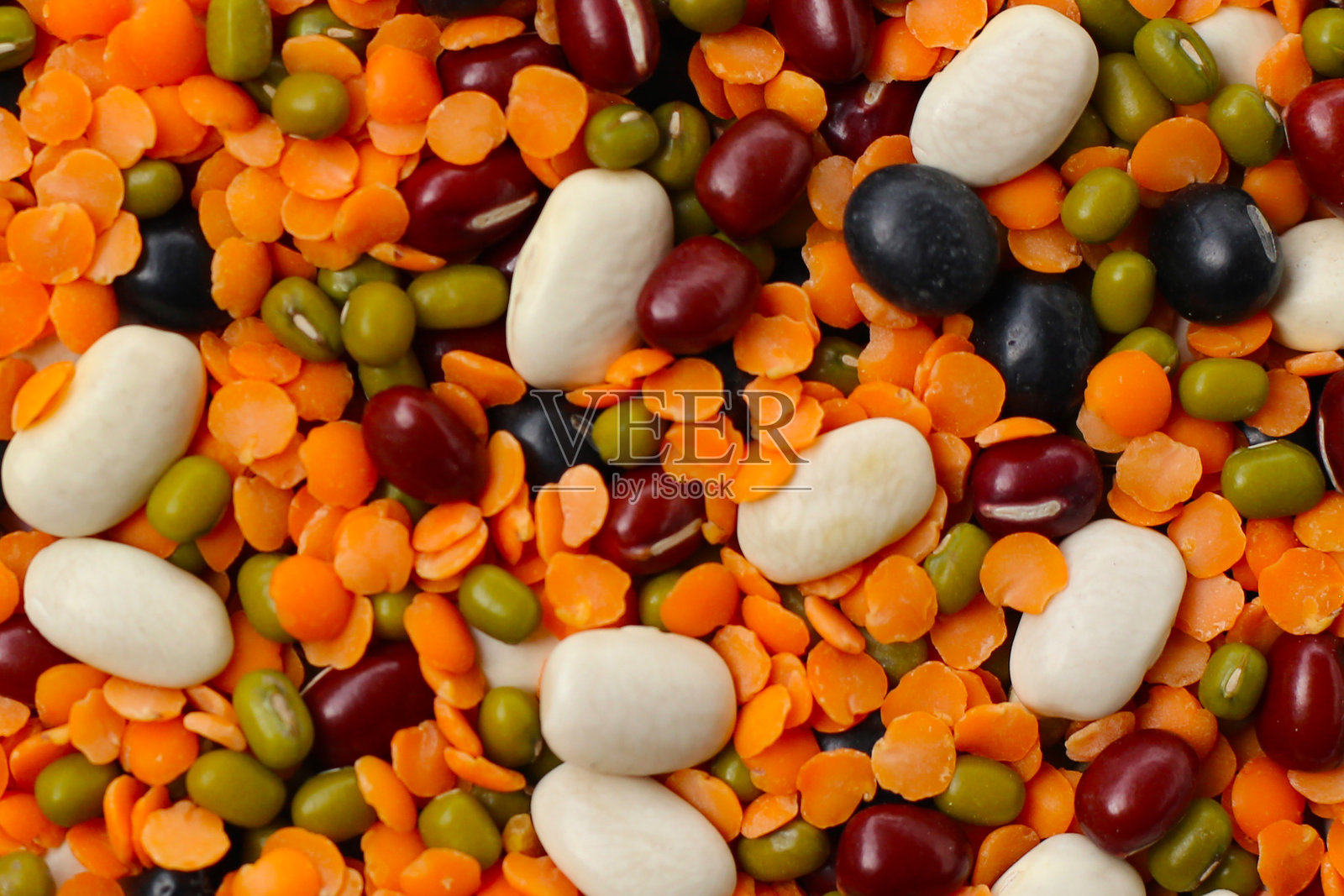 五彩缤纷的混合豆类和扁豆，富含植物蛋白和纤维照片摄影图片