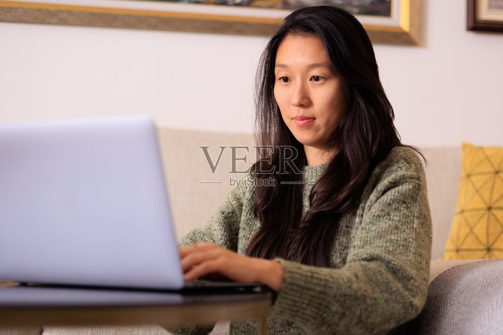 居家办公，在家工作，智能办公，作家日常照片摄影图片