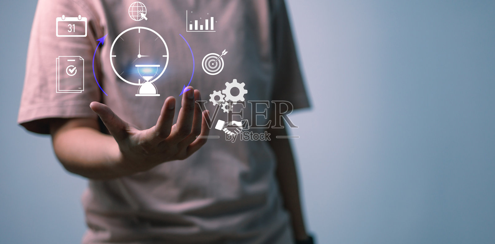 商务人士利用数字技术管理时间与效率，象征着现代商业环境中的有效规划、项目管理和工作效率。照片摄影图片