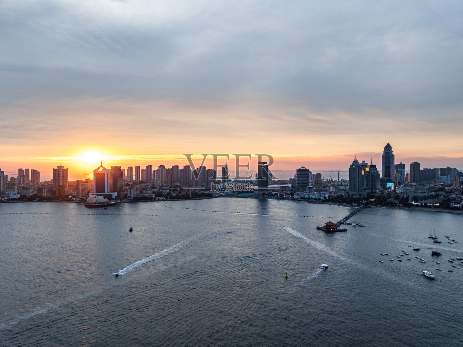 青岛海岸线日落照片摄影图片