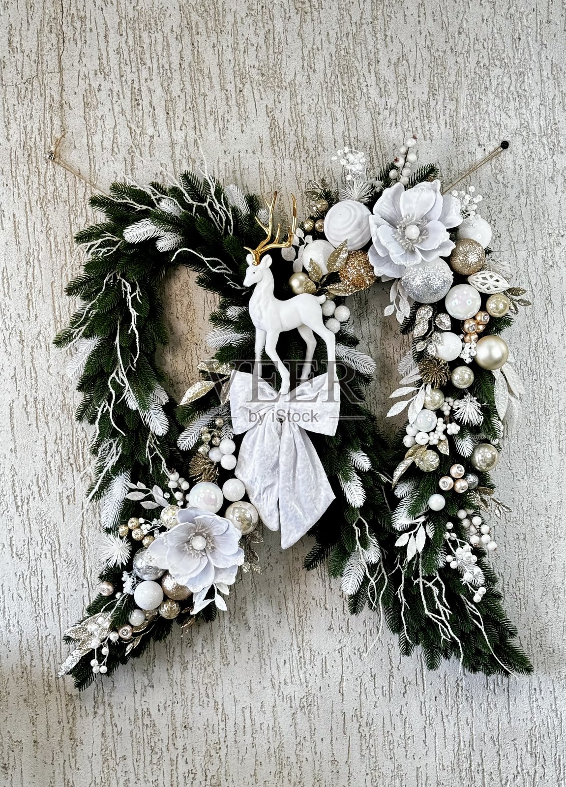 圣诞翅膀花环照片摄影图片