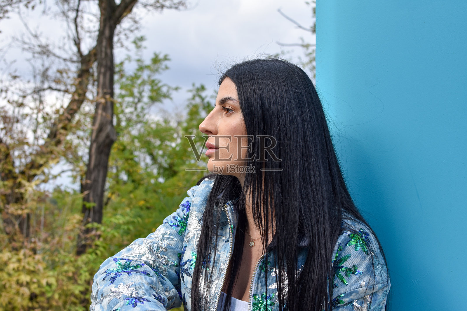 都市女孩照片摄影图片