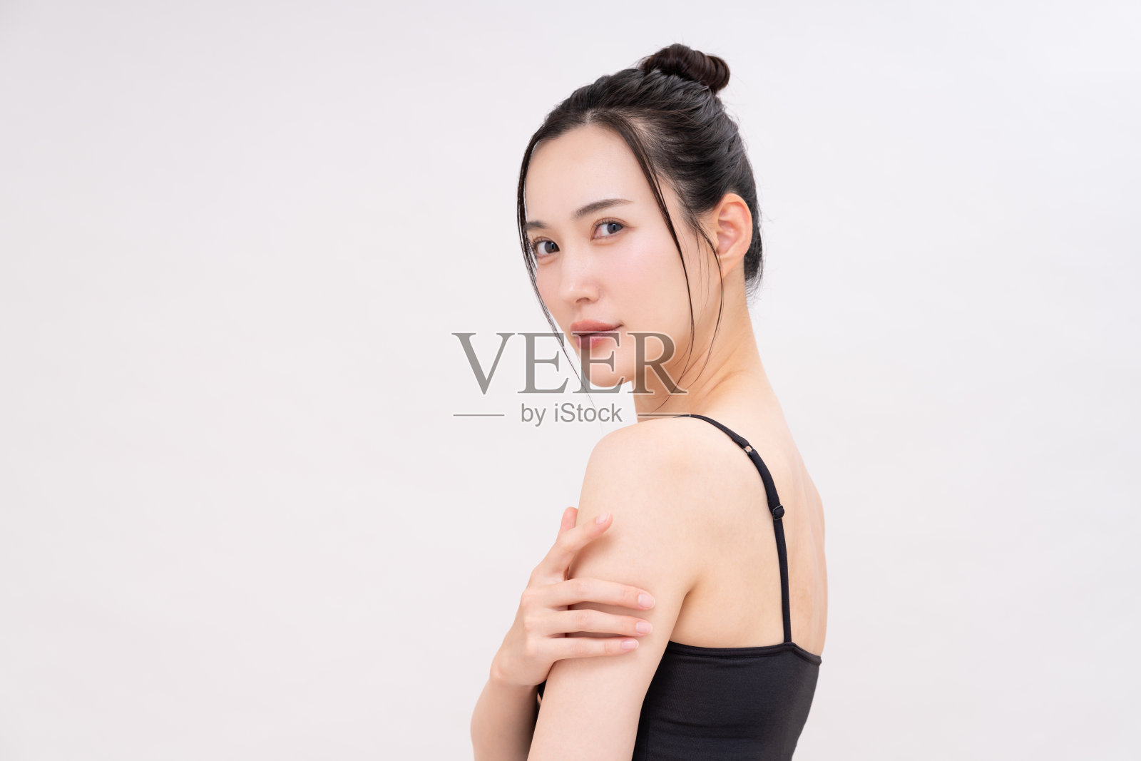 年轻女性的护肤照片摄影图片