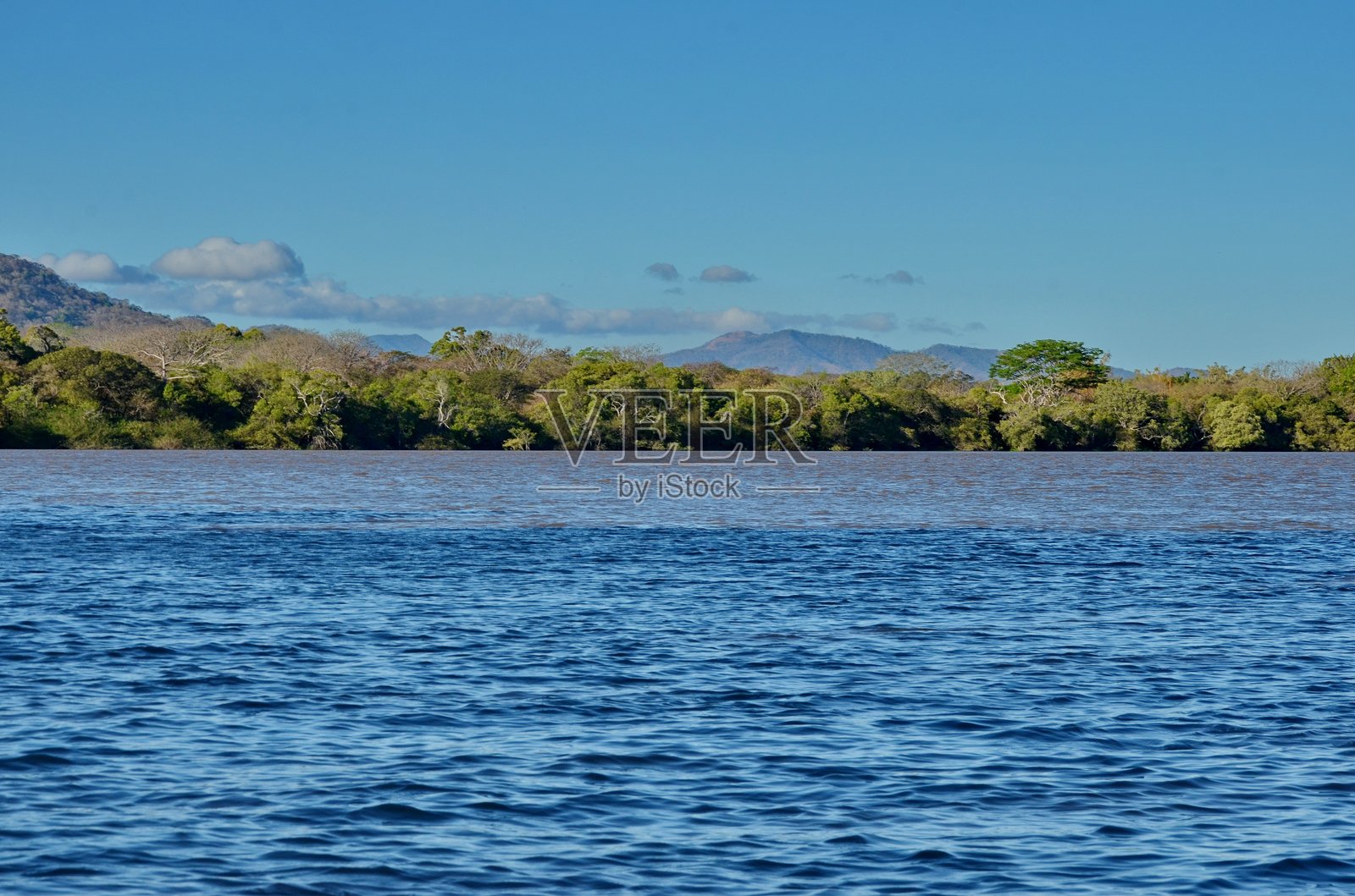 位于帕洛维尔德国家公园的坦普斯克河照片摄影图片