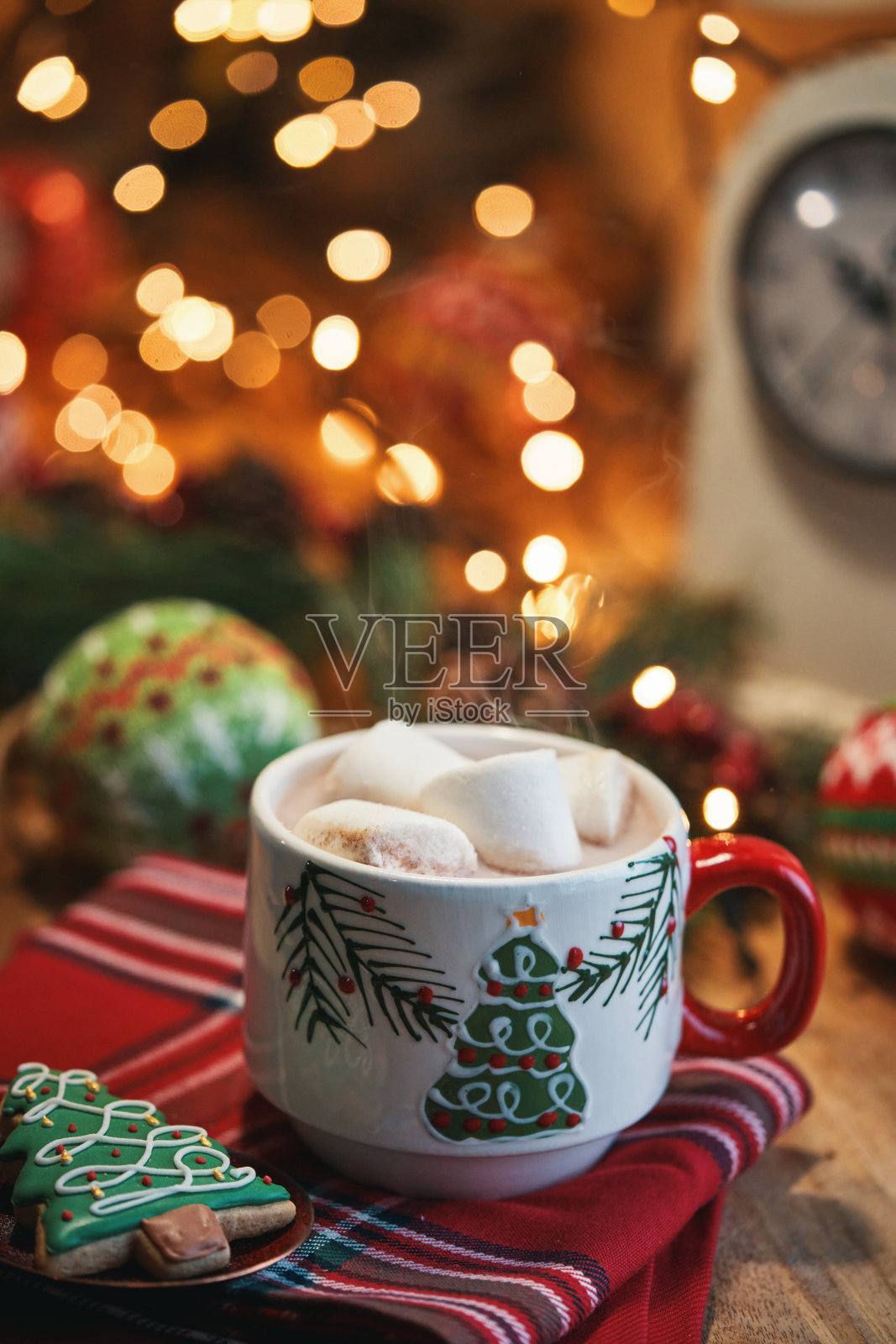 圣诞节热巧克力加棉花糖照片摄影图片