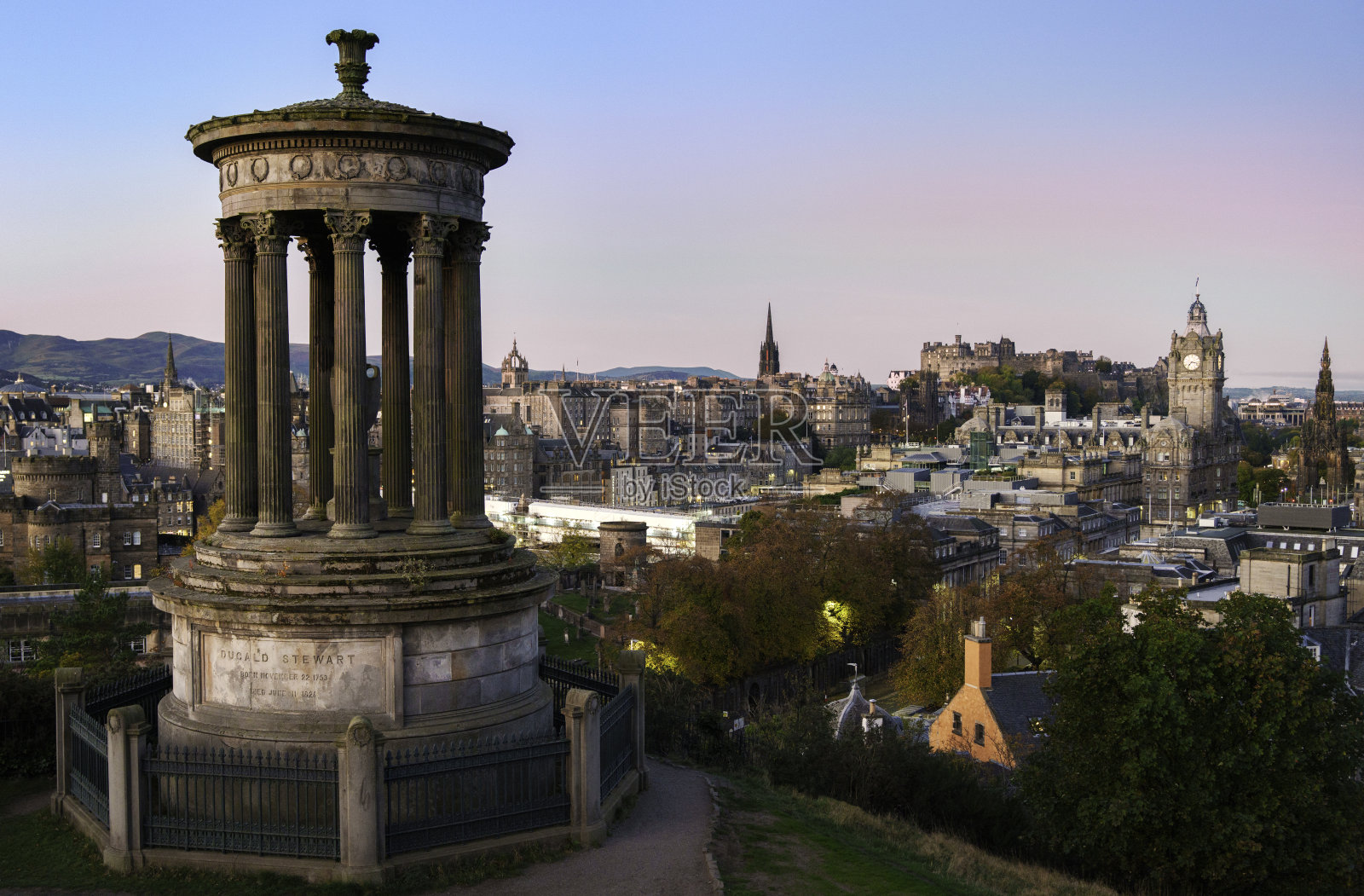 爱丁堡城市日出天际线照片摄影图片