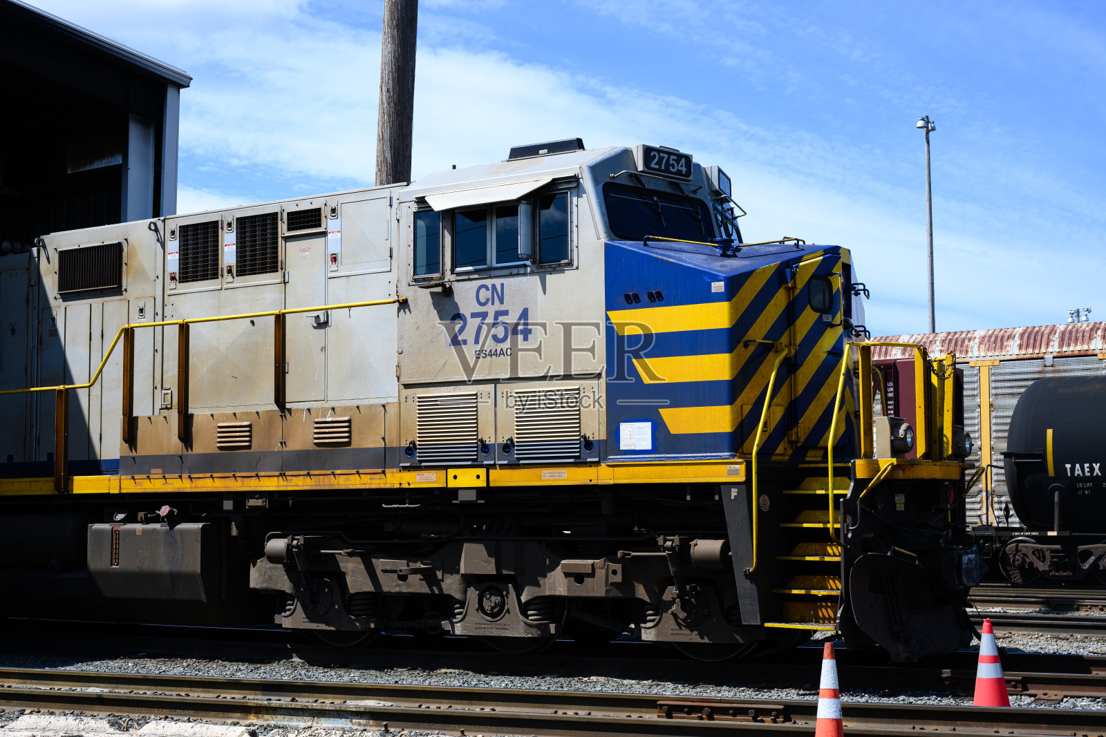 加拿大国家铁路公司 2754 号机车（前身为 Citirail CREX）停靠在塔科马铁路市政车场照片摄影图片