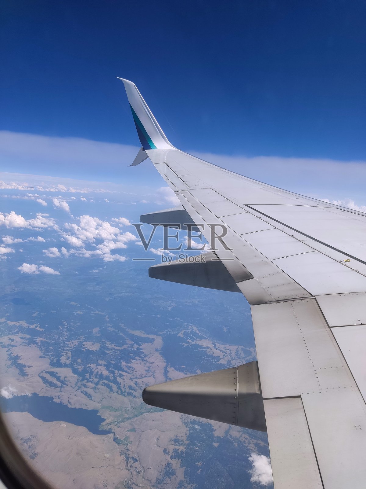 从飞机舷窗俯瞰加拿大照片摄影图片