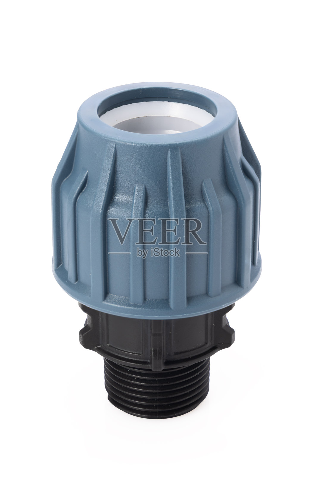 用于水管和灌溉的蓝色塑料管件连接器，带有黑色螺纹端照片摄影图片
