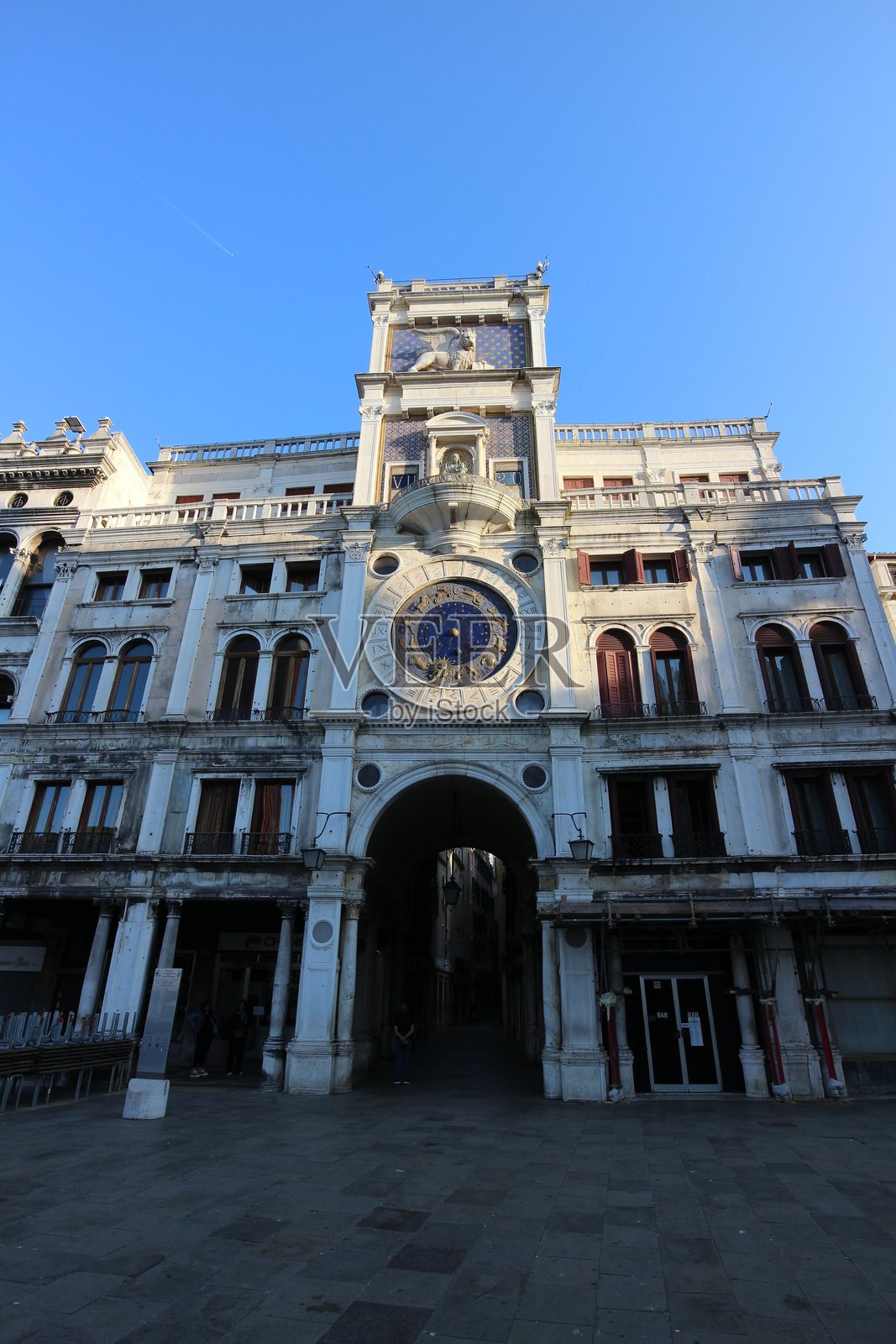 威尼斯圣马可钟楼的晨景照片摄影图片