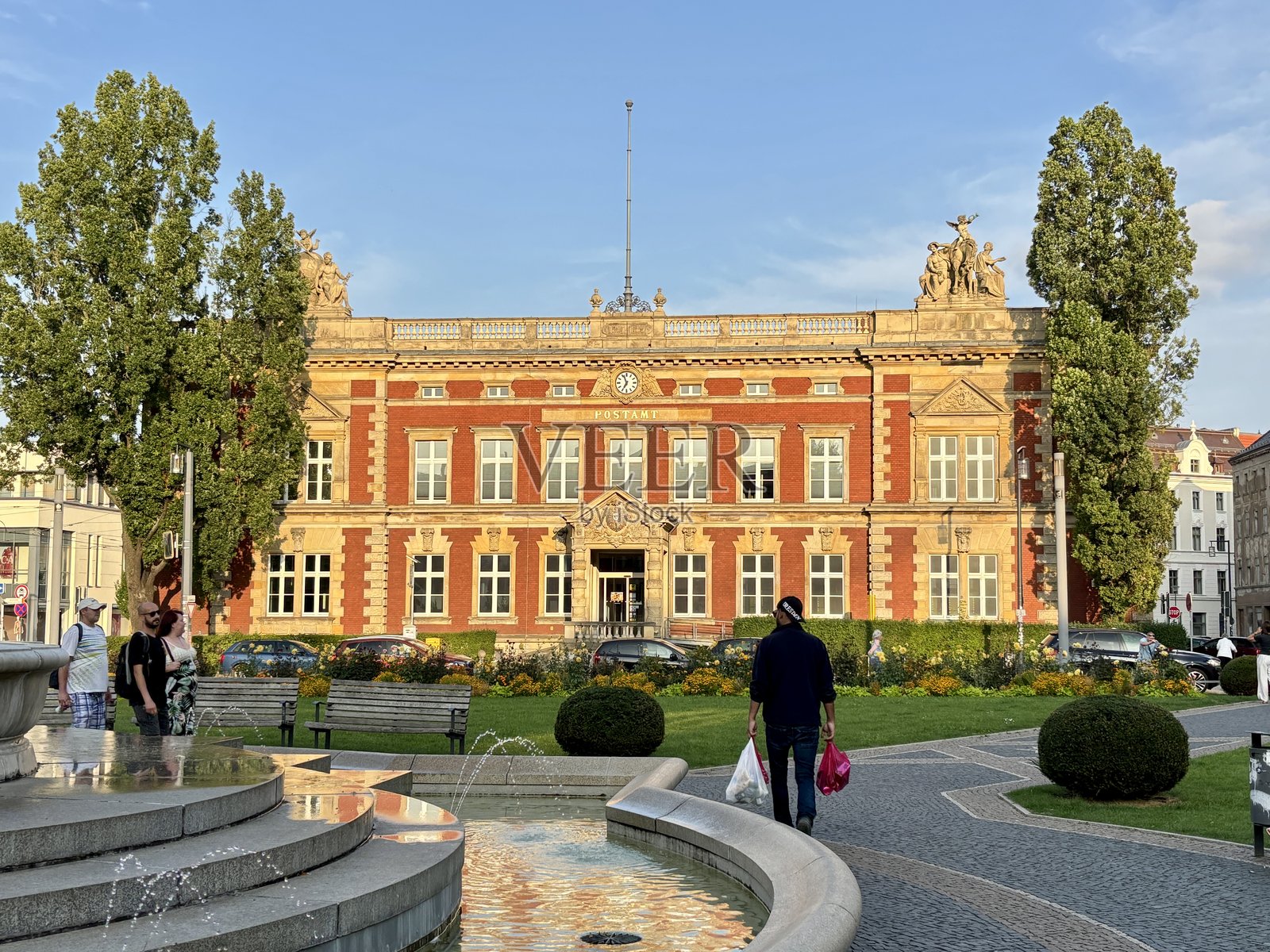 德国萨克森州格尔利茨的喷泉广场照片摄影图片