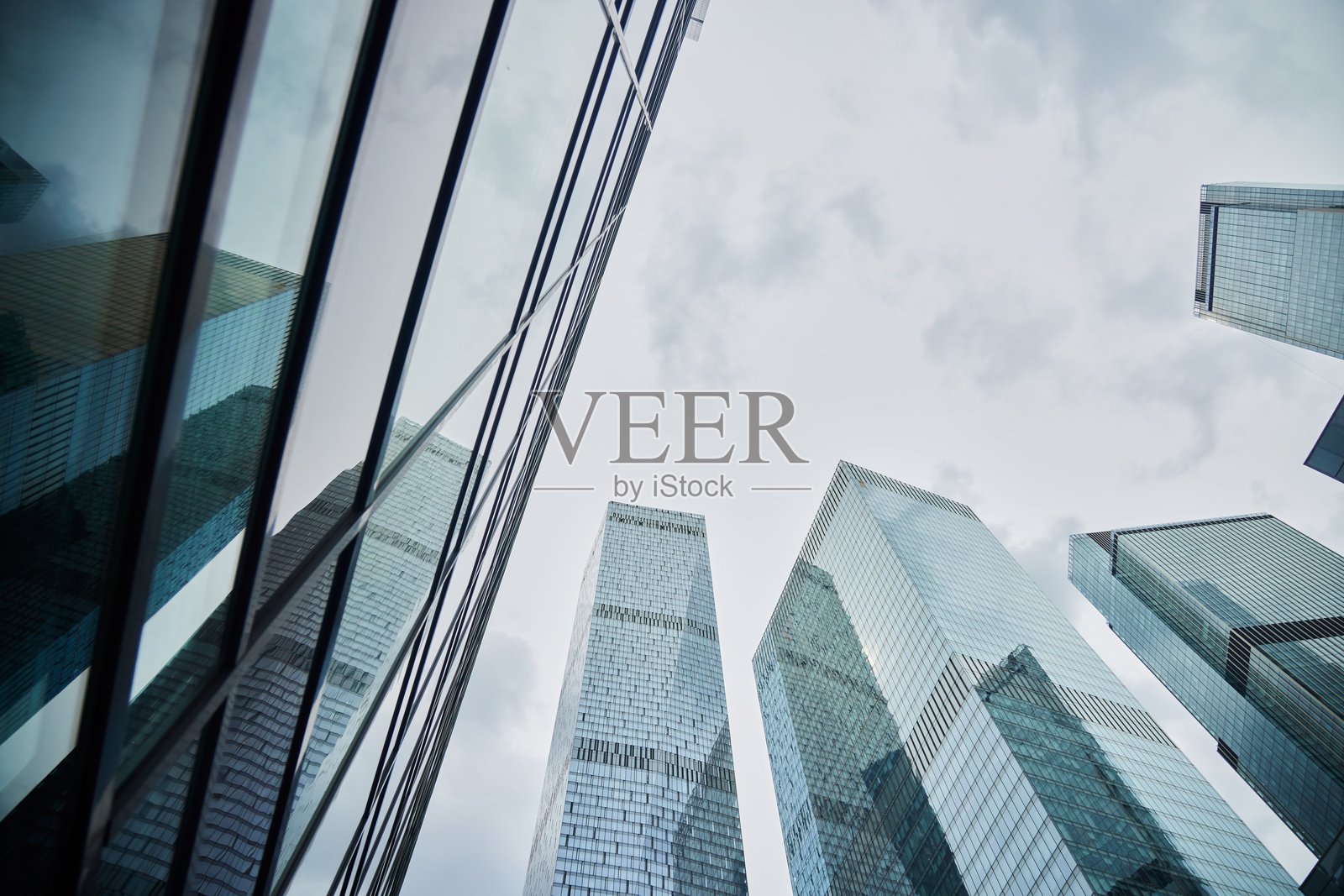 莫斯科市综合体的摩天大楼。照片摄影图片