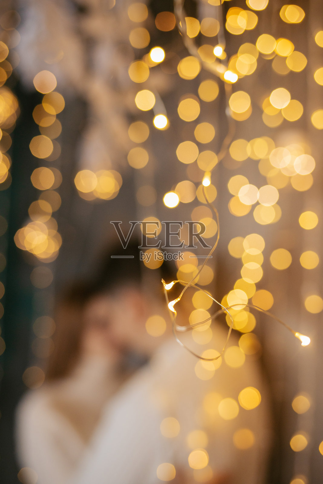 金色仙女灯的窗帘照片摄影图片