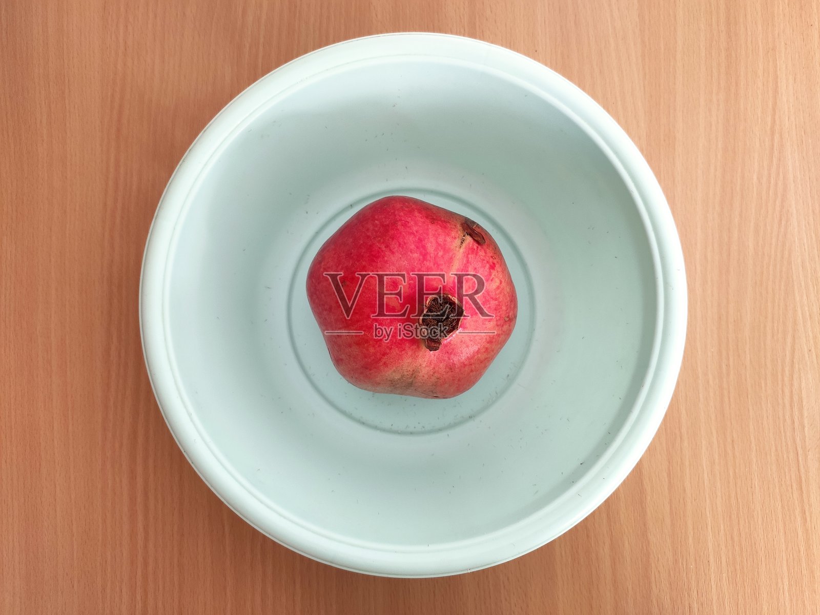 桌上的水果碗照片摄影图片