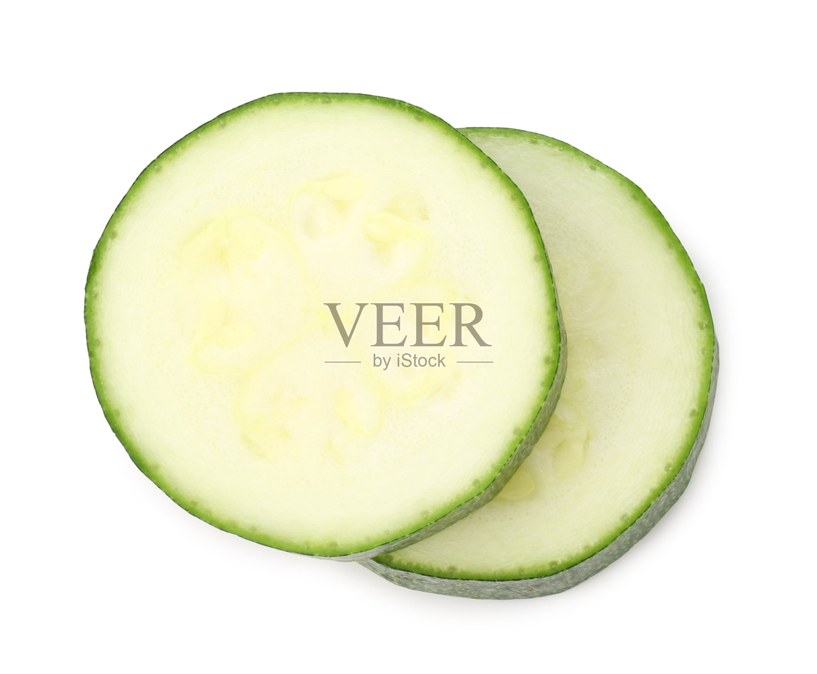 新鲜的西葫芦片，孤立在白色背景上，俯视照片摄影图片