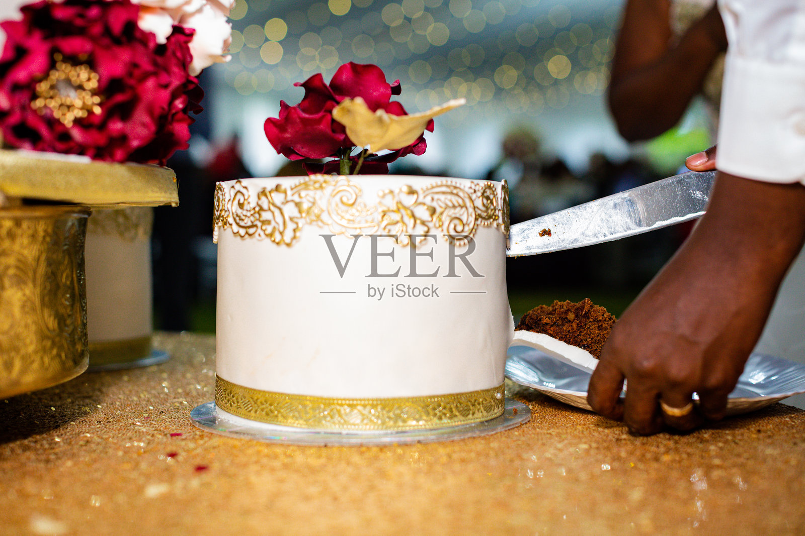 肯尼亚东非婚礼蛋糕布置生日细节，美味可口照片摄影图片