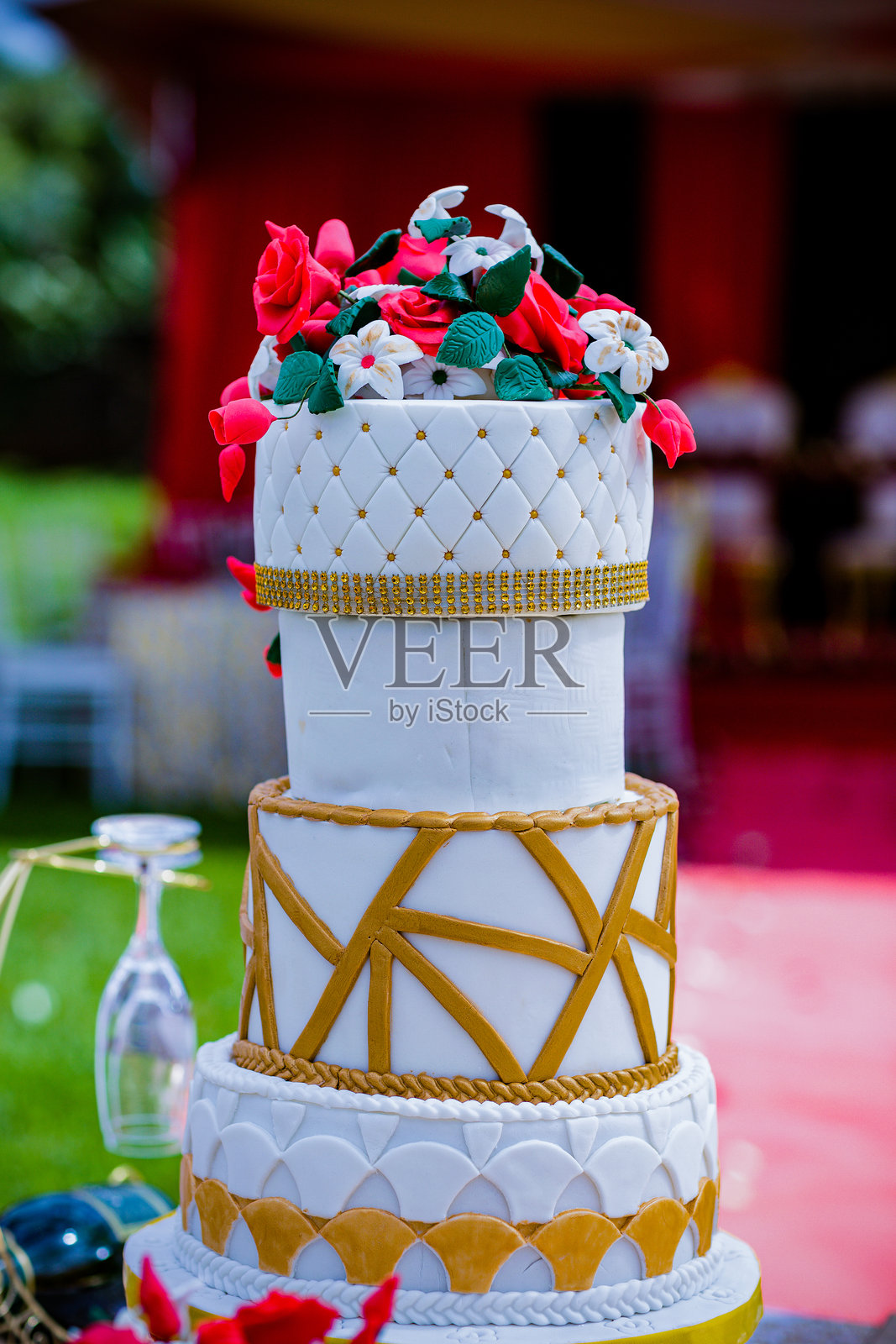 肯尼亚东非婚礼蛋糕布置生日细节美味可口照片摄影图片