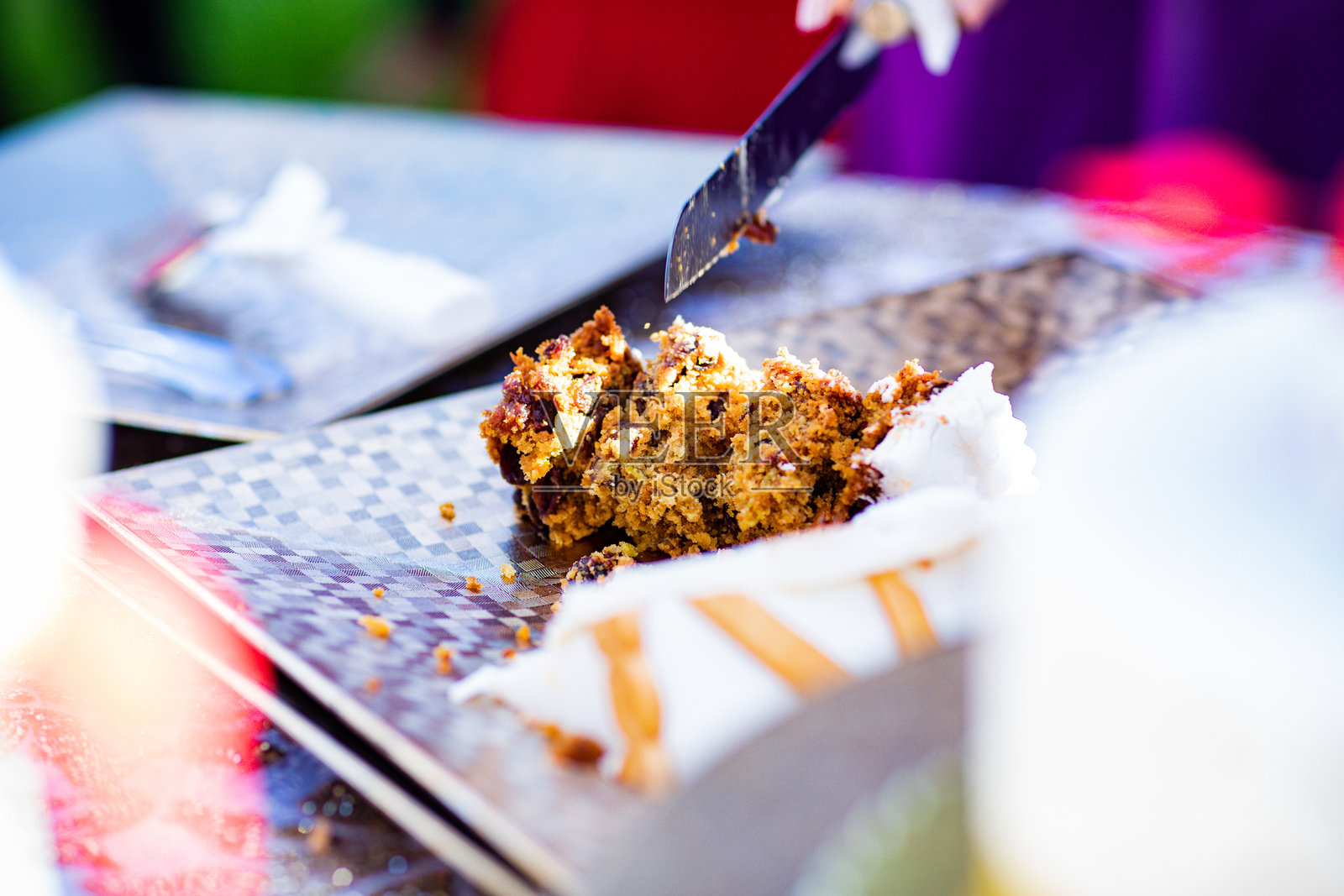 肯尼亚东非婚礼蛋糕布置生日细节，美味可口照片摄影图片