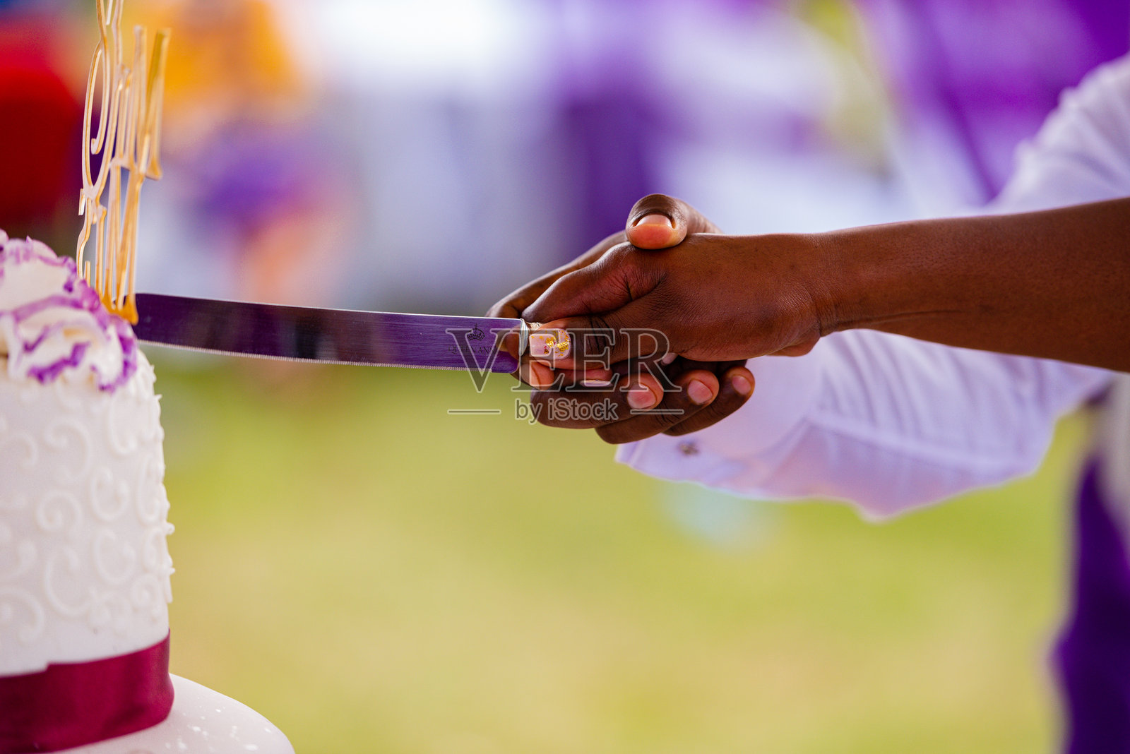 肯尼亚东非的婚礼蛋糕布置生日细节，美味可口照片摄影图片