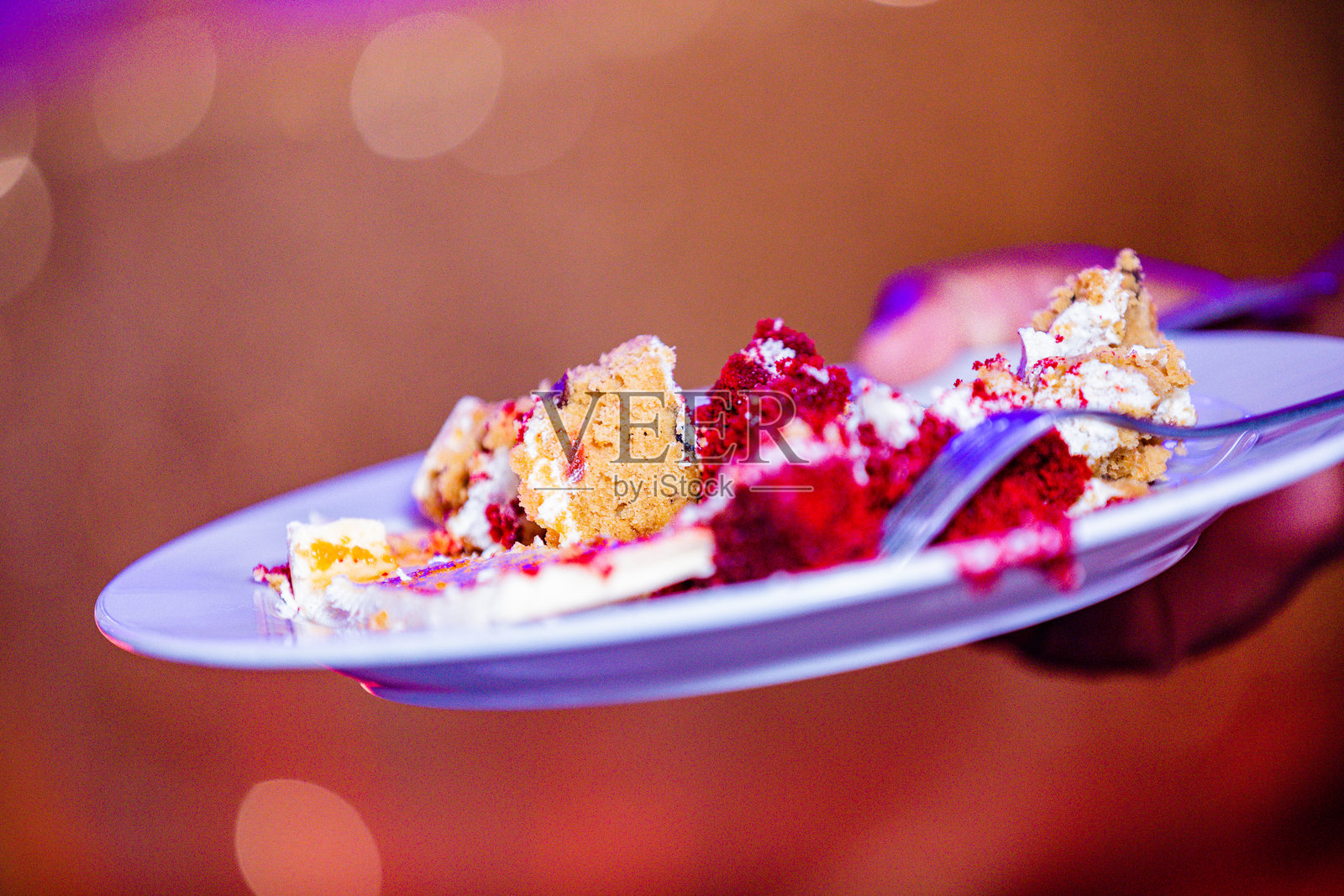 肯尼亚东非的婚礼蛋糕、生日细节、美味佳肴照片摄影图片