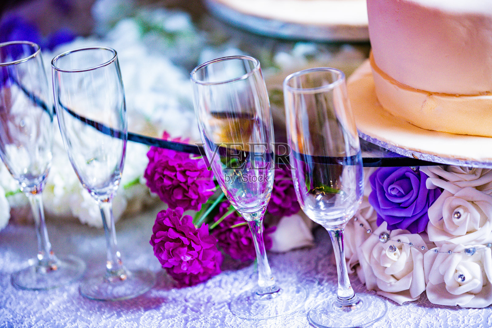 肯尼亚东非婚礼蛋糕布置生日细节 美味可口照片摄影图片