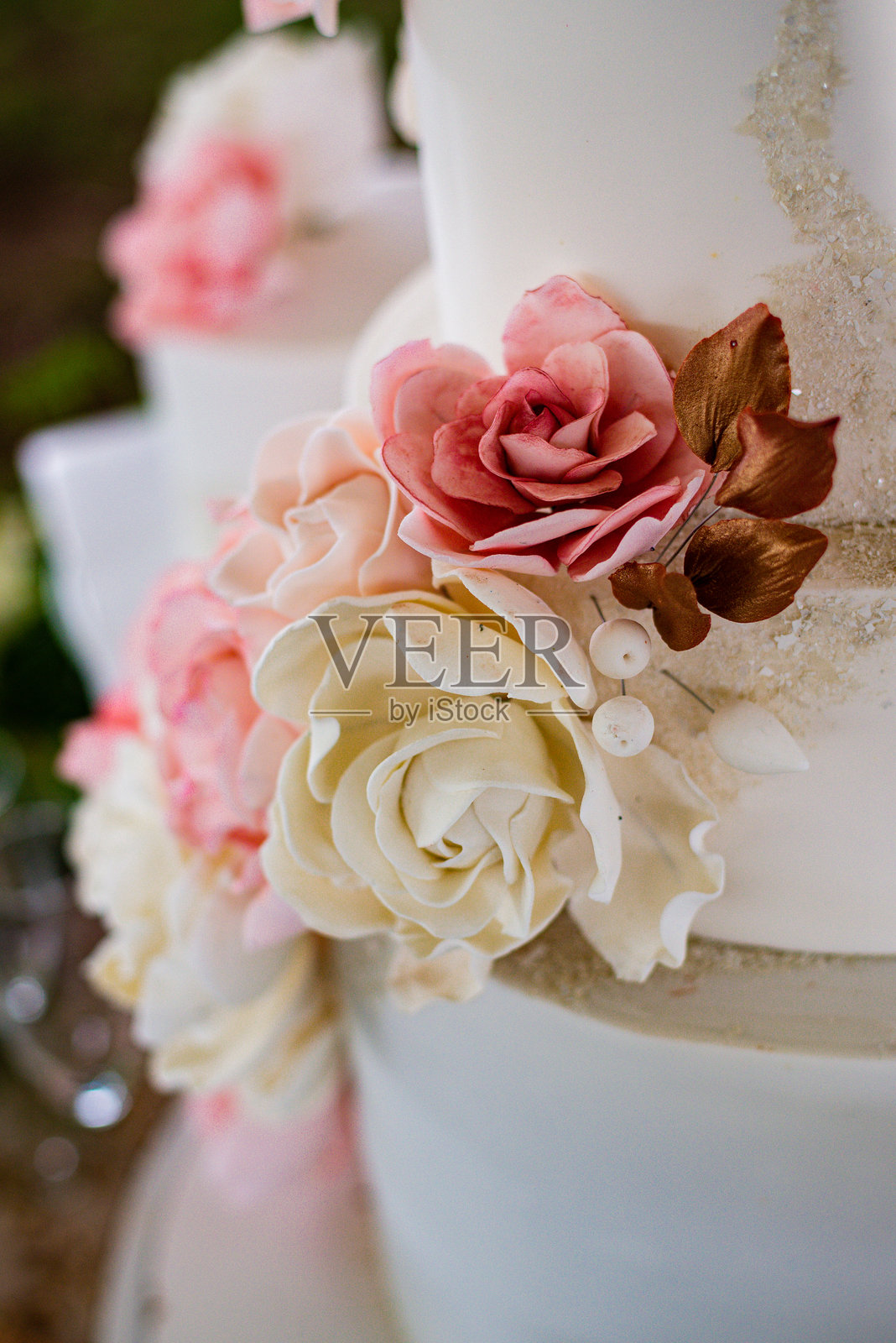 肯尼亚东非的婚礼蛋糕布置，生日细节，美味可口照片摄影图片