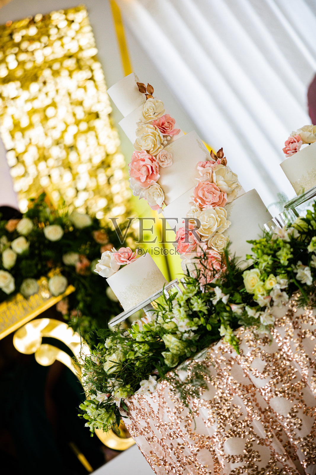 肯尼亚东非婚礼蛋糕布置生日细节美味诱人照片摄影图片