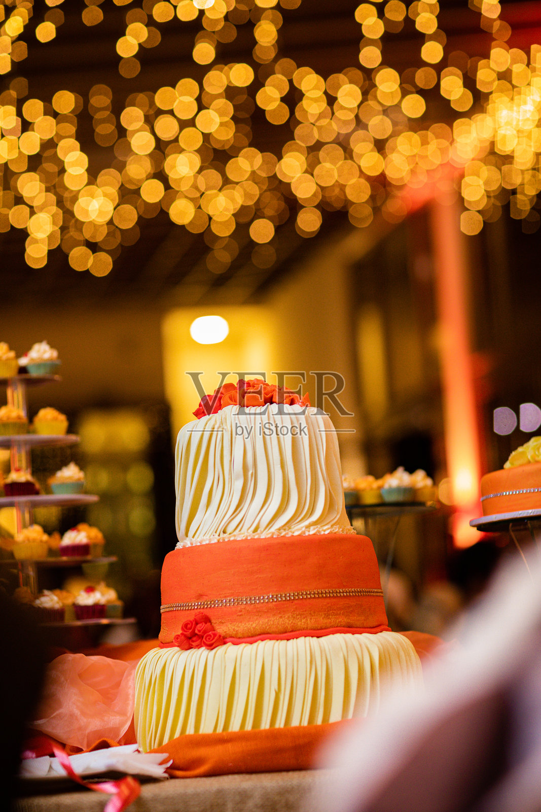 肯尼亚东非婚礼蛋糕布置生日细节美味诱人照片摄影图片