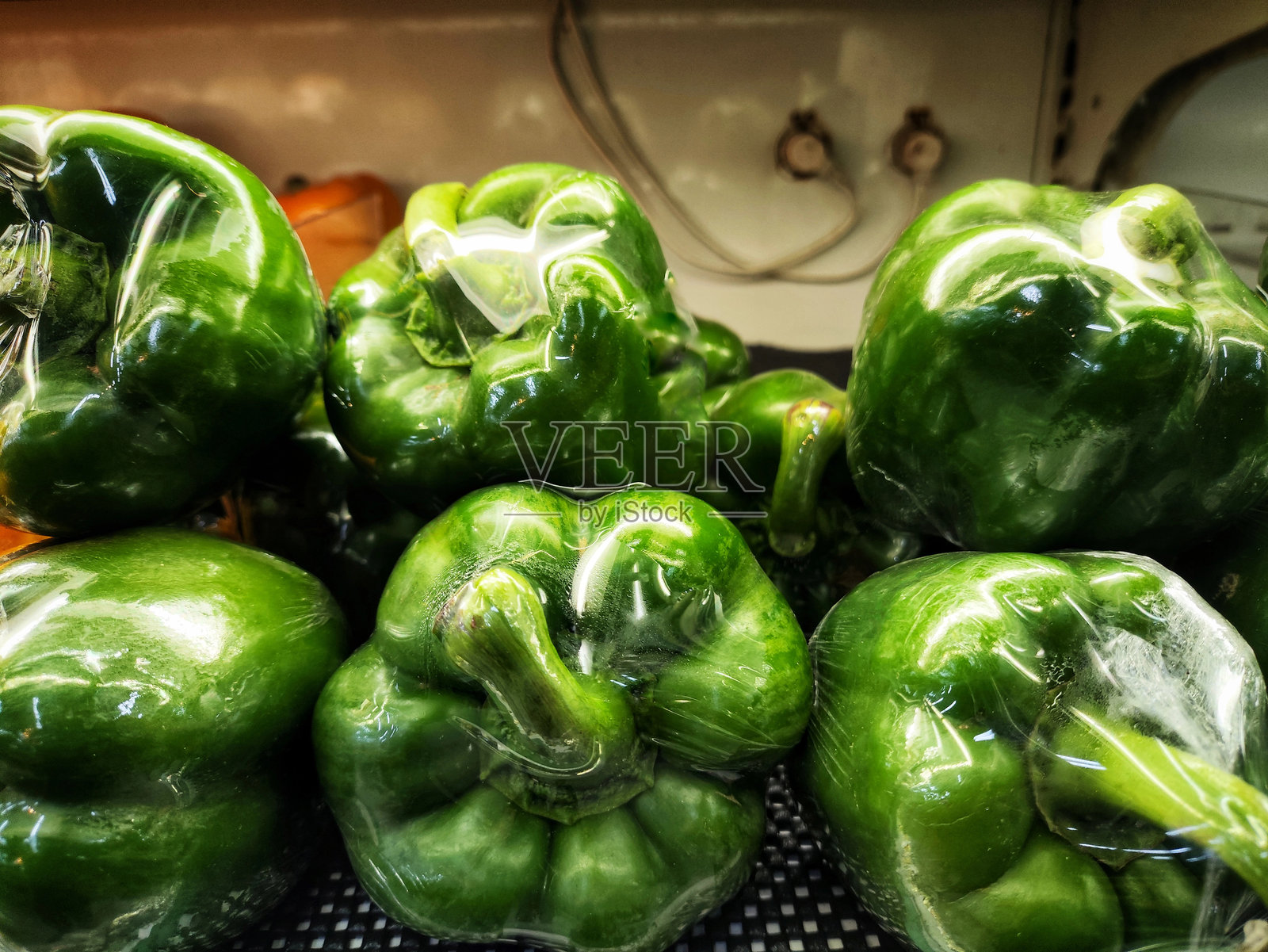鲜绿的甜椒照片摄影图片
