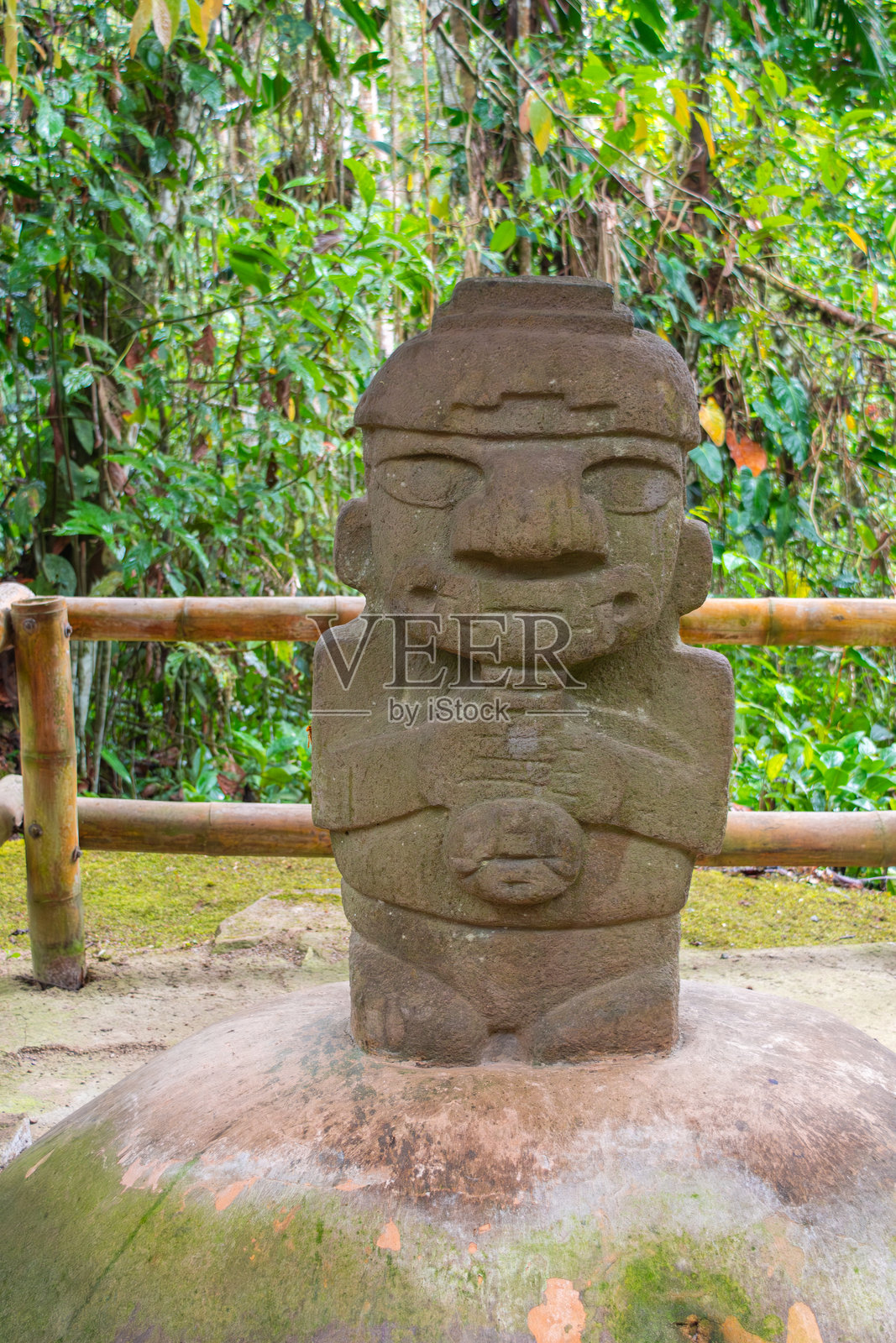 圣奥古斯丁的哥伦比亚前石像照片摄影图片