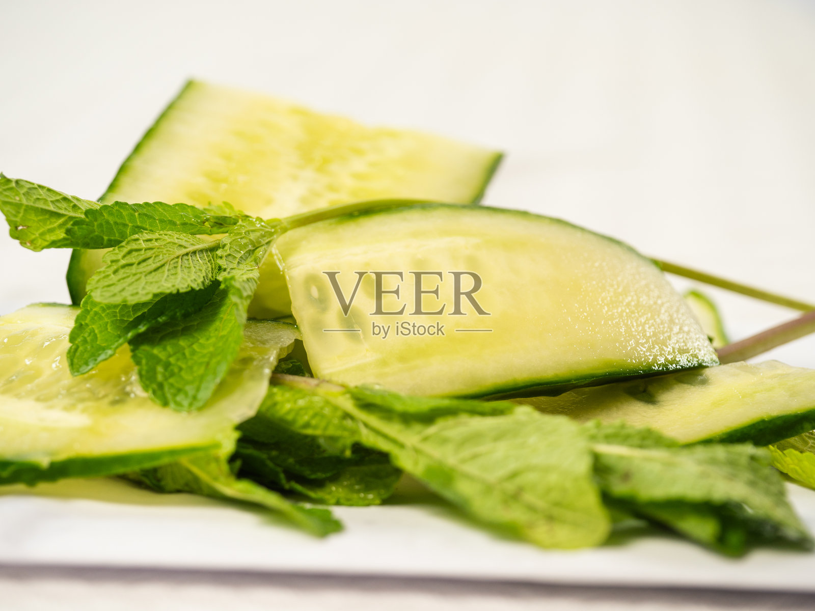 健康的黄瓜和薄荷配料照片摄影图片