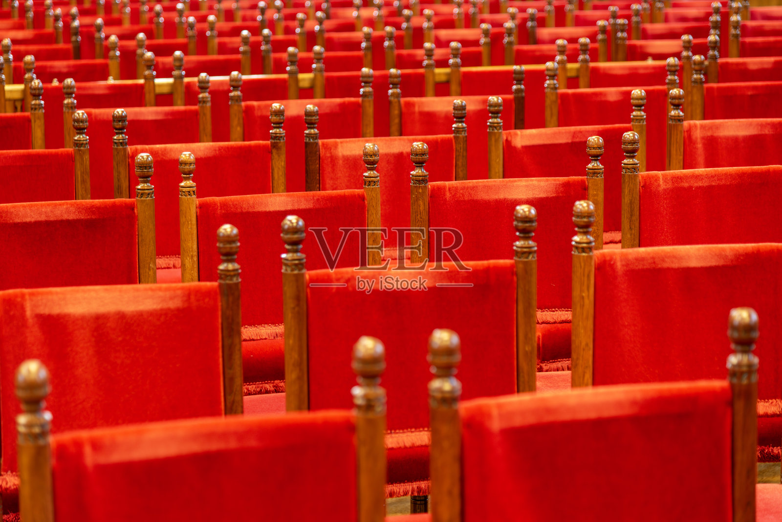 红色的椅子照片摄影图片