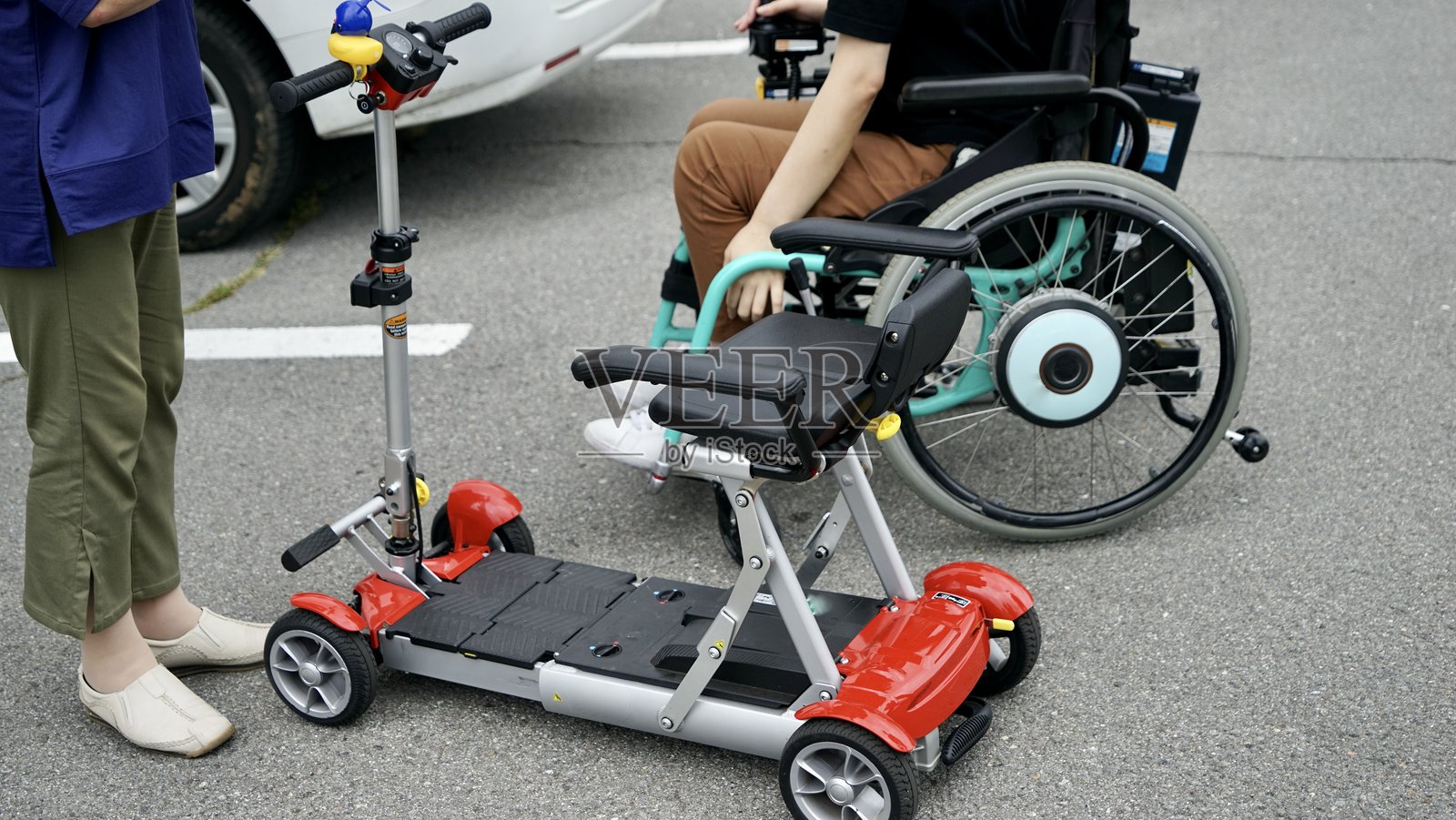 残疾人交通工具图片照片摄影图片