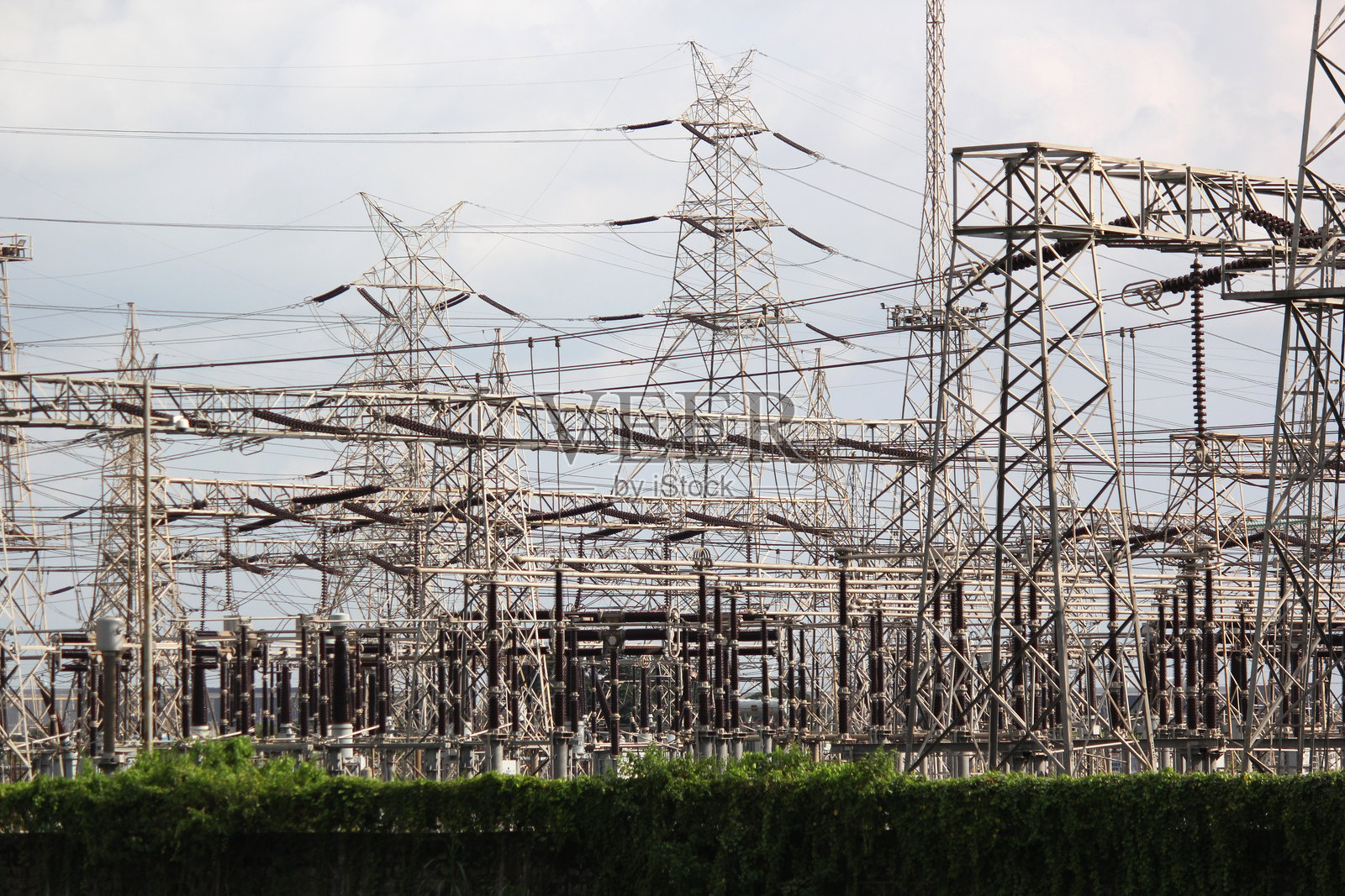 高压电力变压器照片摄影图片