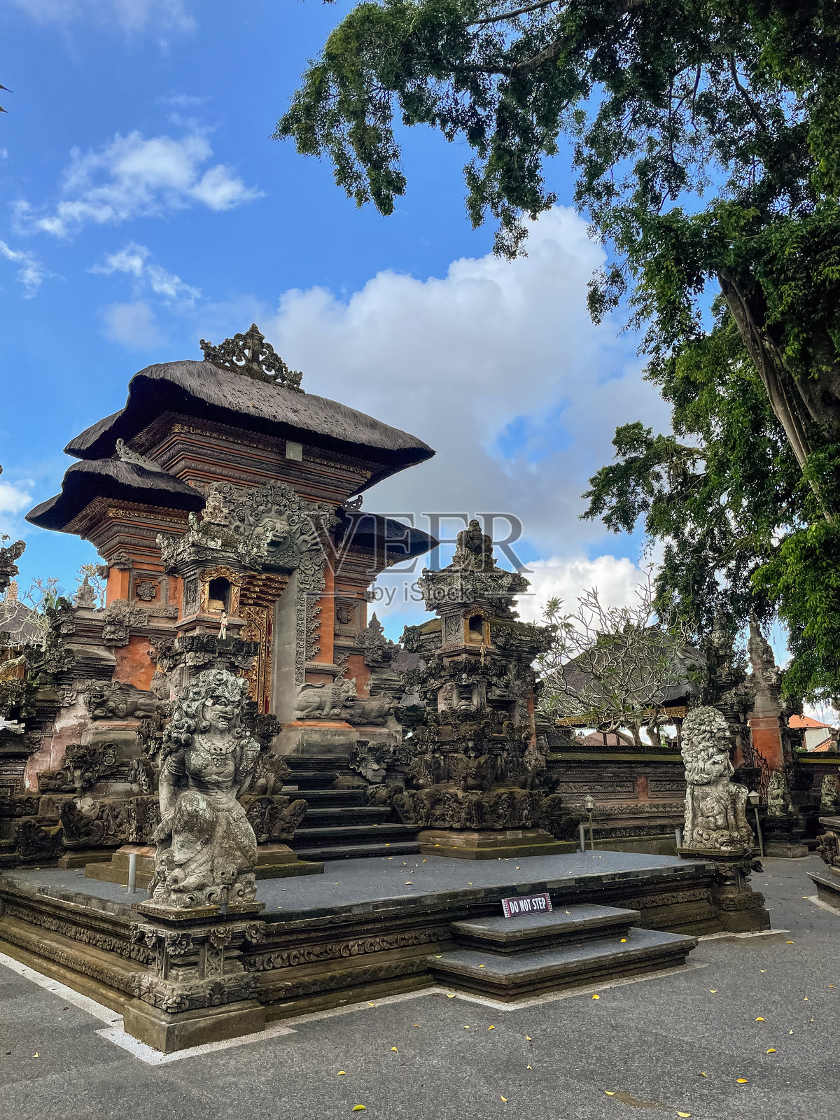 乌布巴厘岛的普拉达勒姆寺照片摄影图片