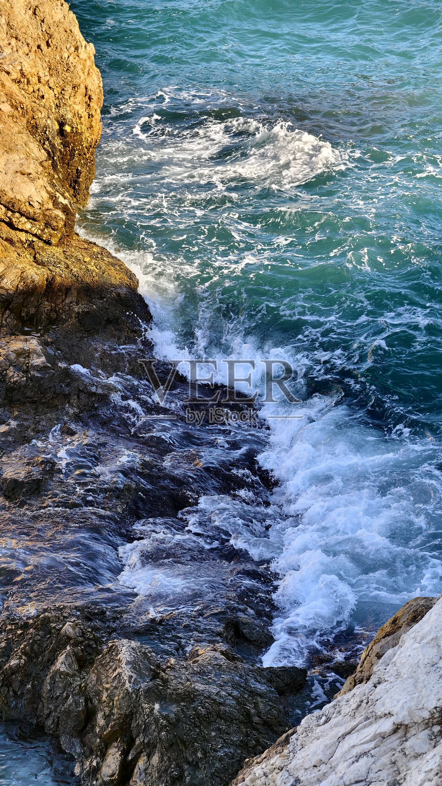 波利尼亚诺阿马雷——石头与大海的交汇照片摄影图片