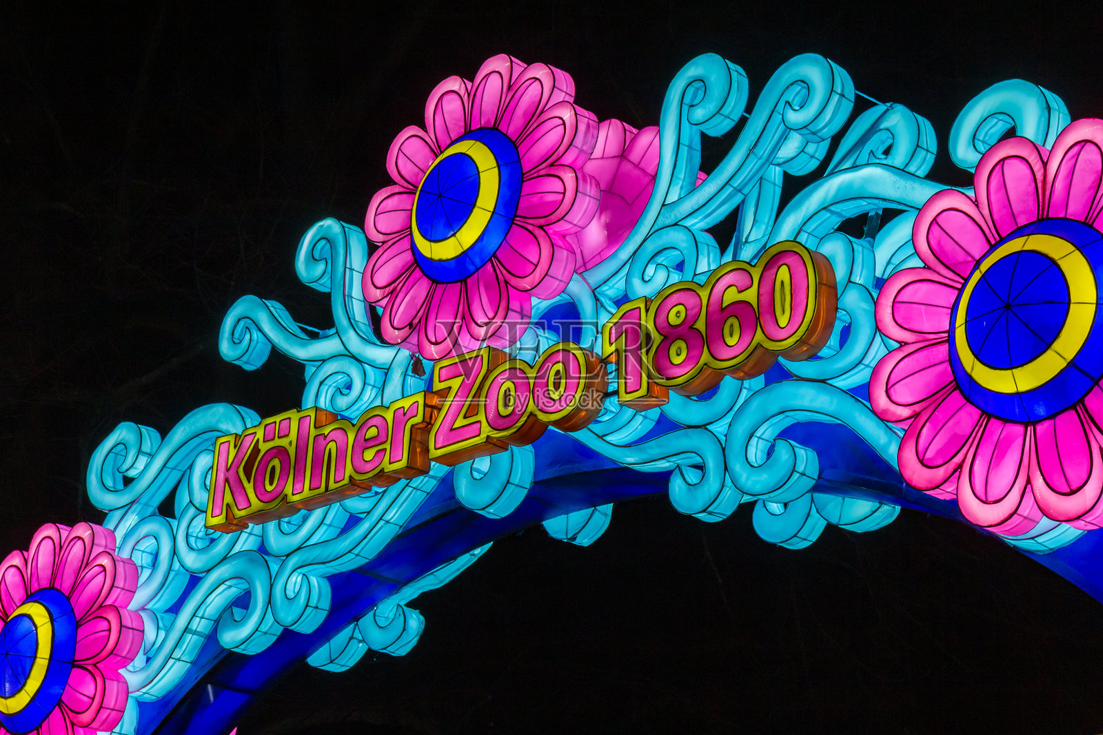 科隆动物园中国灯光节的入口大门照片摄影图片