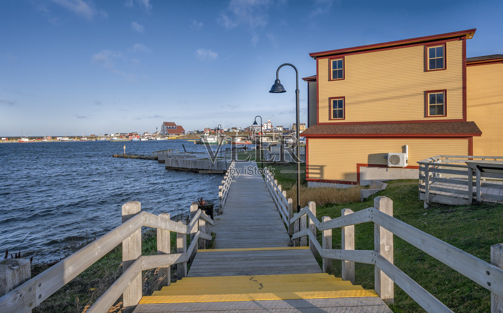 纽芬兰博纳维斯塔的海港木板路照片摄影图片