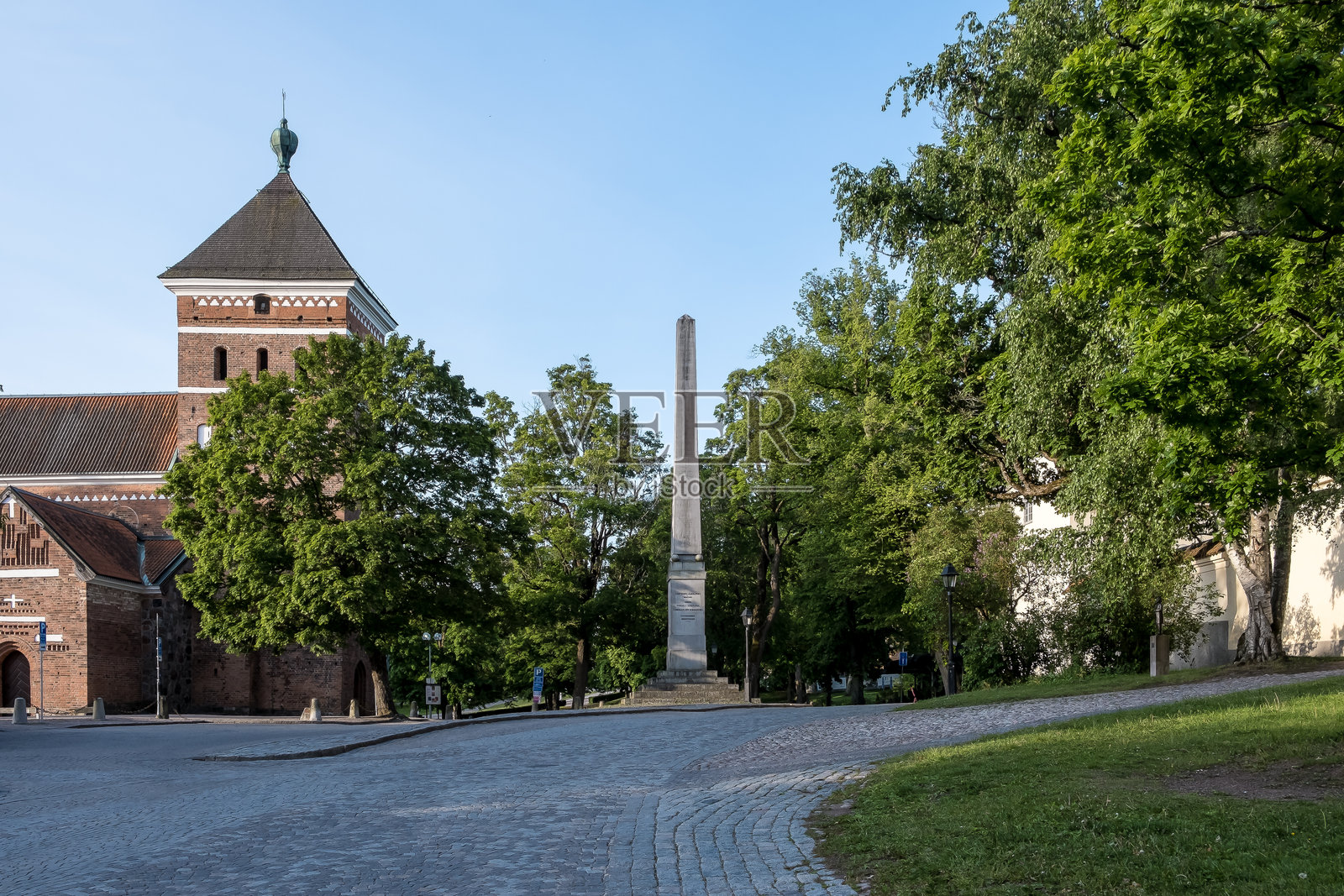 瑞典乌普萨拉奥丁花园方尖碑景观照片摄影图片
