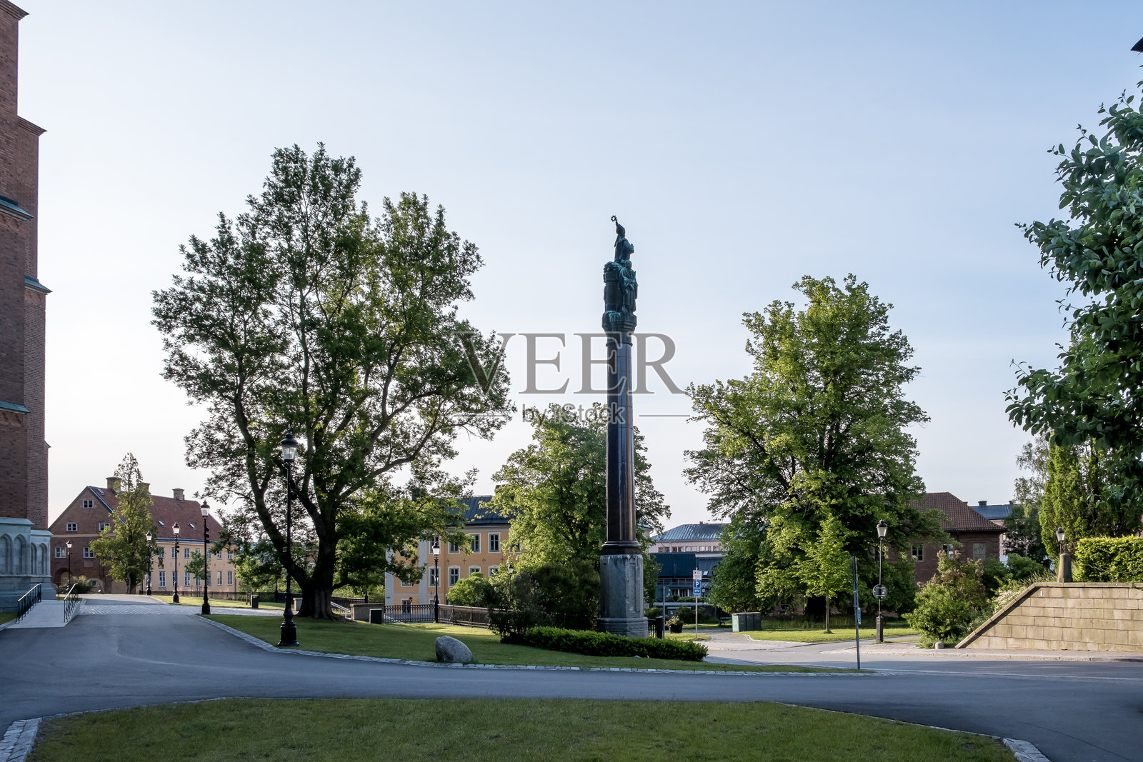 瑞典乌普萨拉大教堂的Riddartorget广场景观照片摄影图片