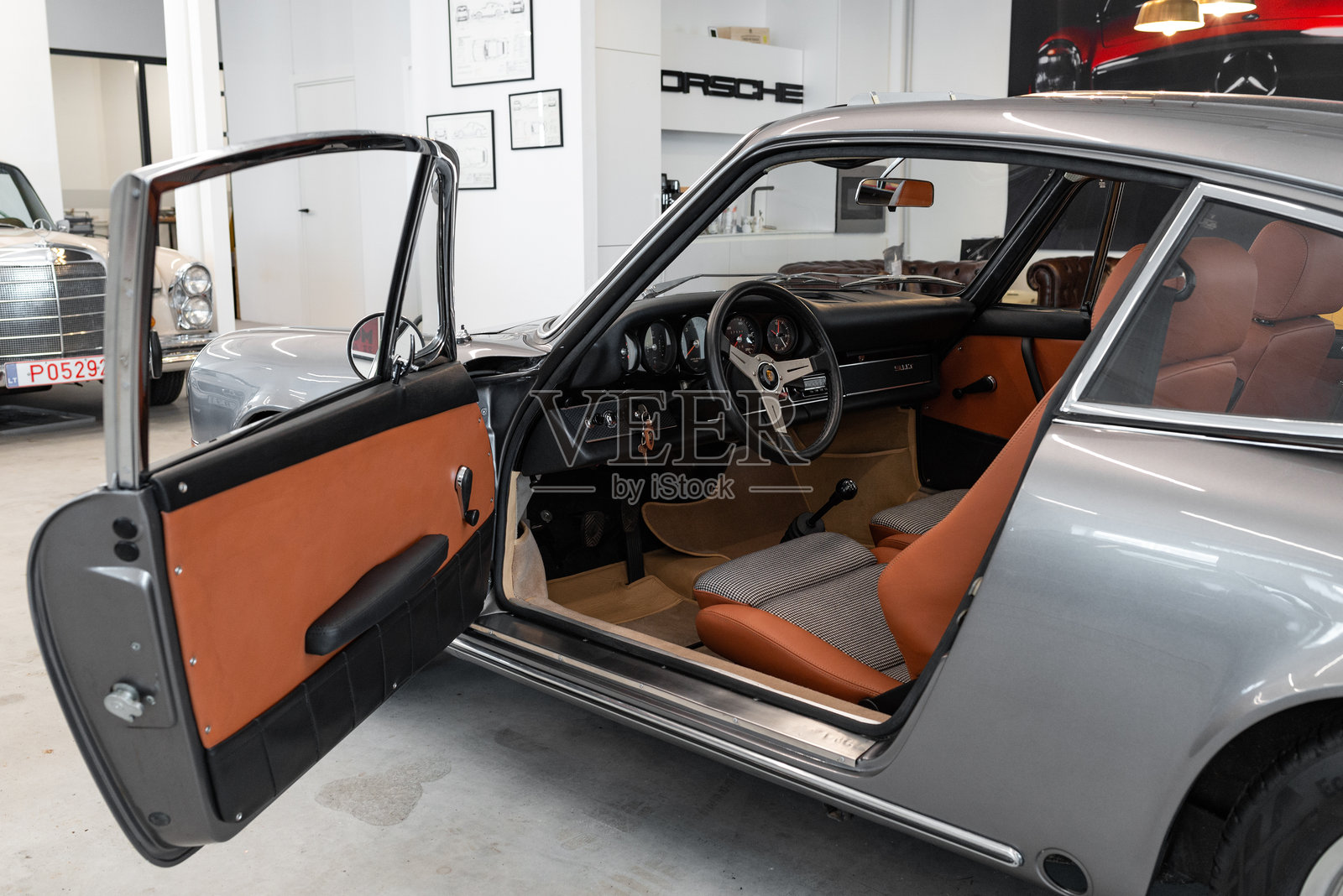 1969年保时捷911内饰照片摄影图片