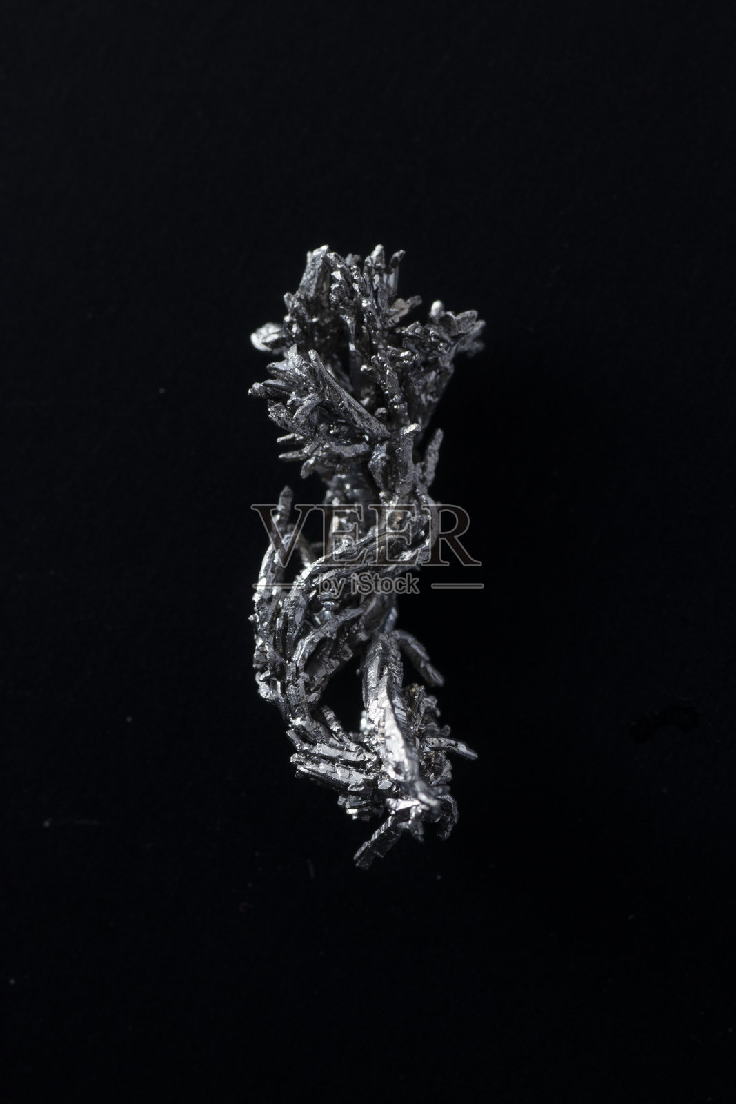 钛晶枝照片摄影图片